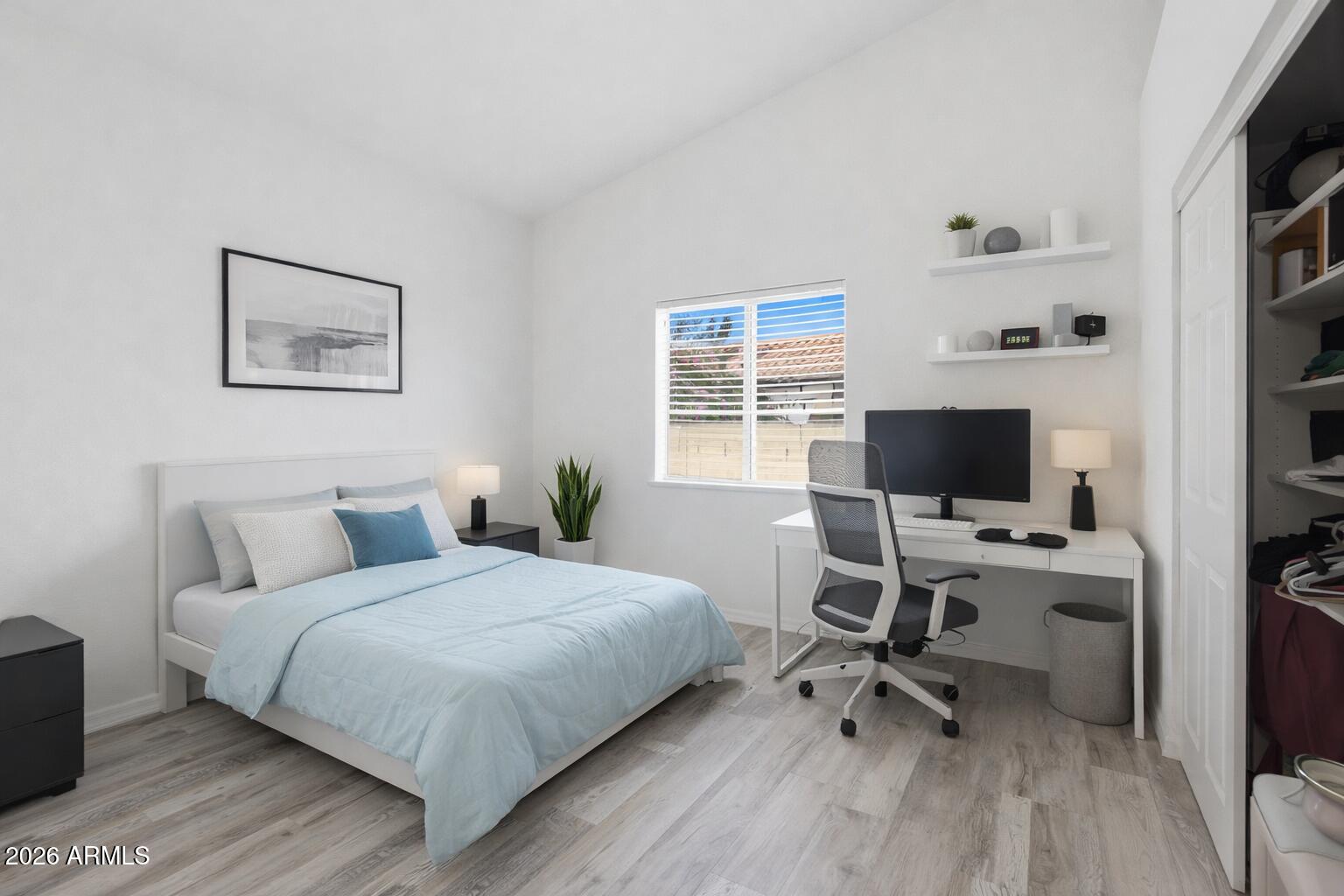 1338 E SUNBURST Lane