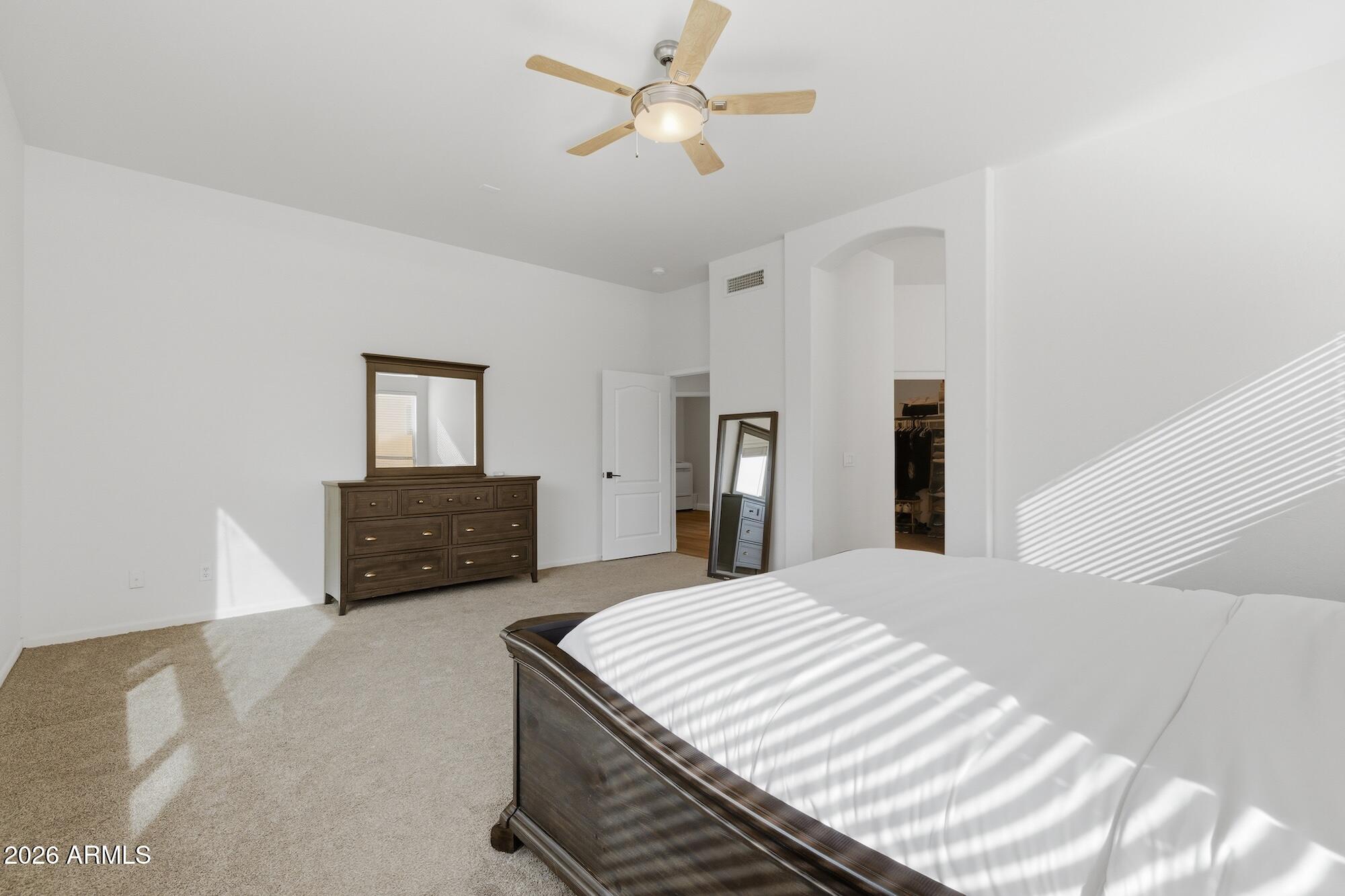 1811 W WISTERIA Drive