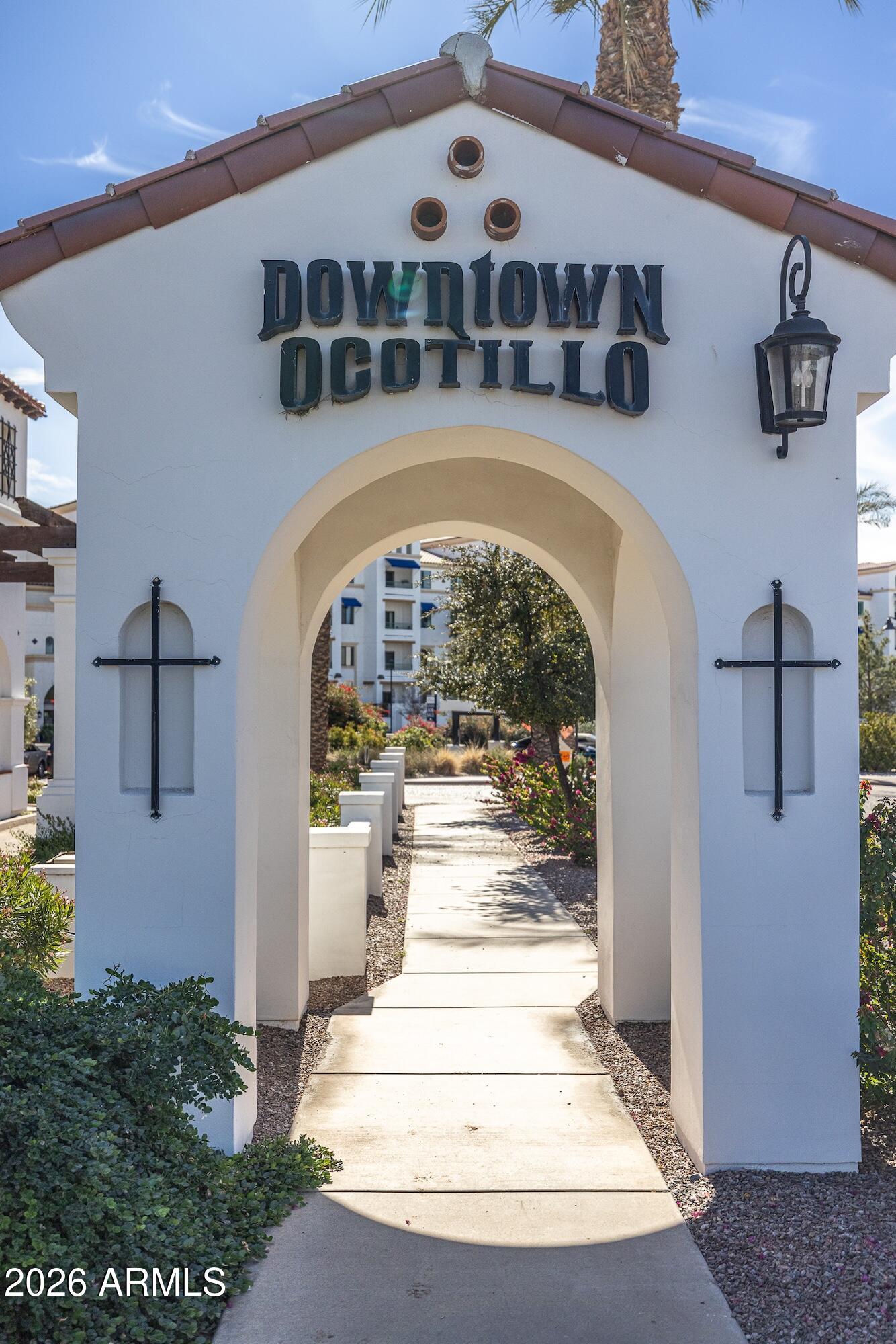 1811 W WISTERIA Drive