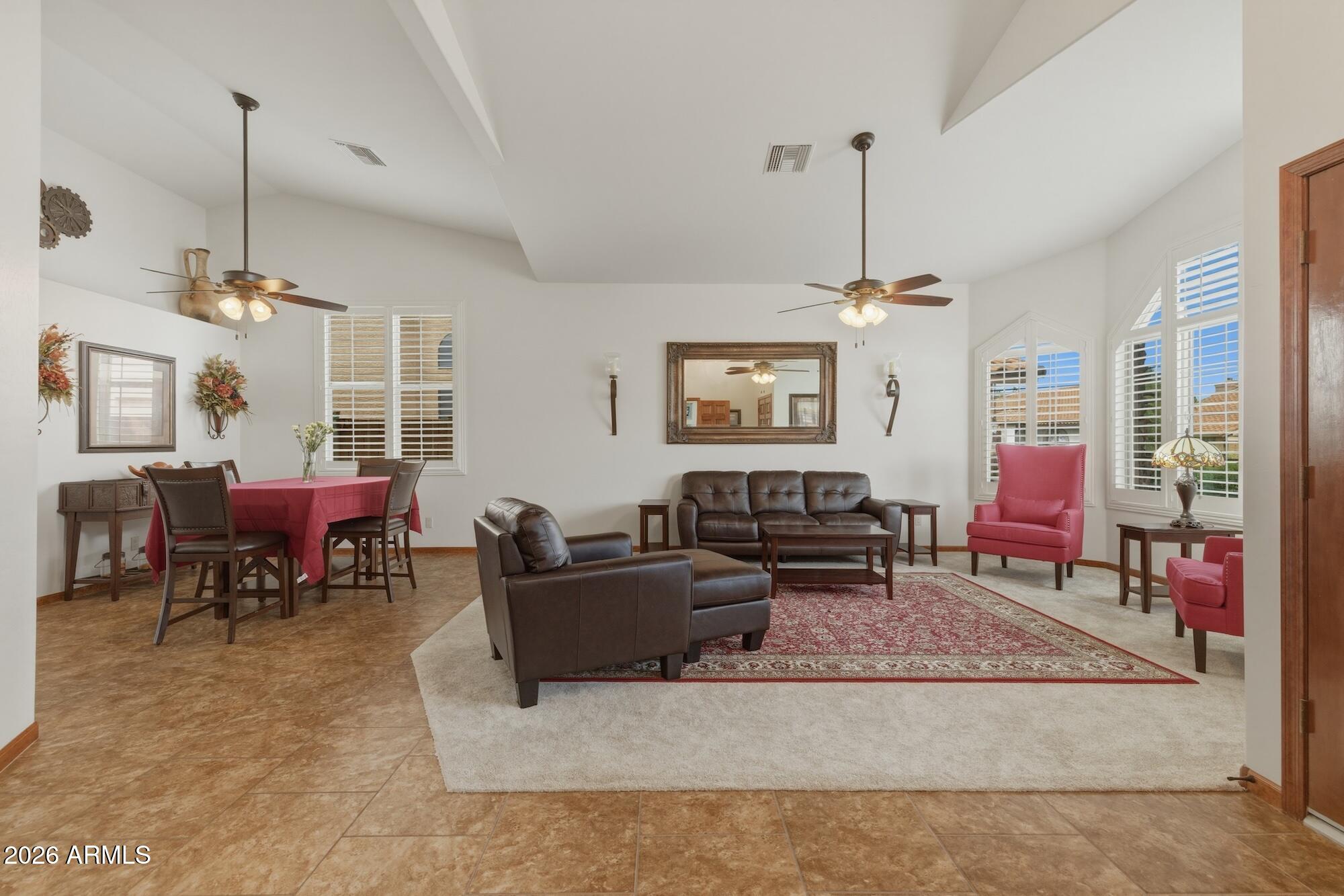 1117 W LAKERIDGE Drive