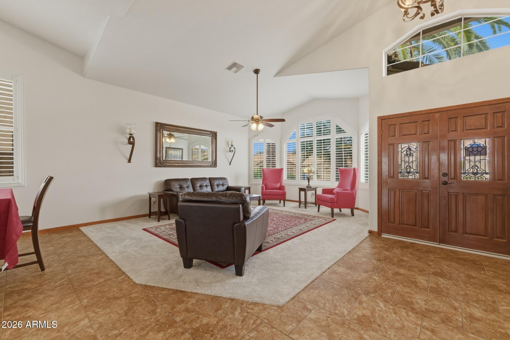 1117 W LAKERIDGE Drive