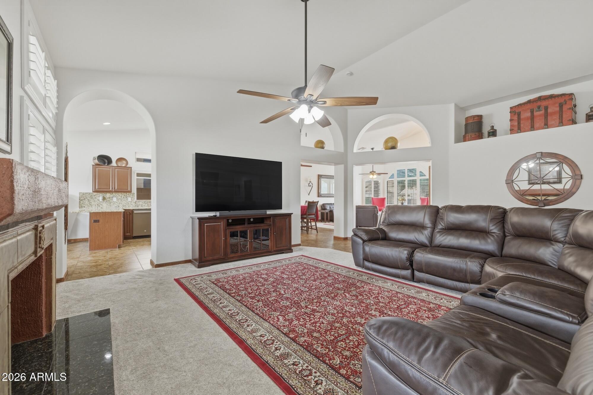 1117 W LAKERIDGE Drive