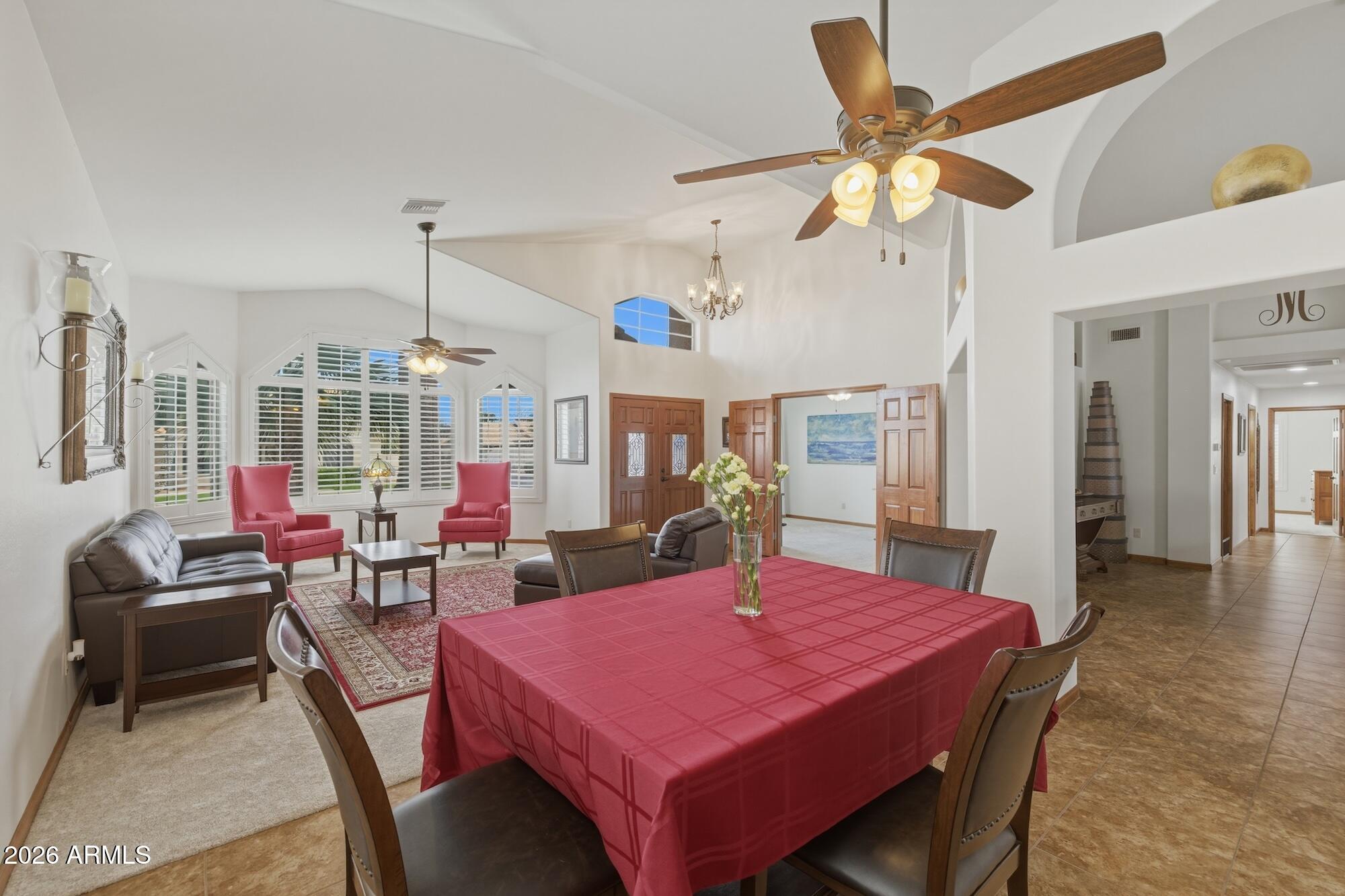 1117 W LAKERIDGE Drive