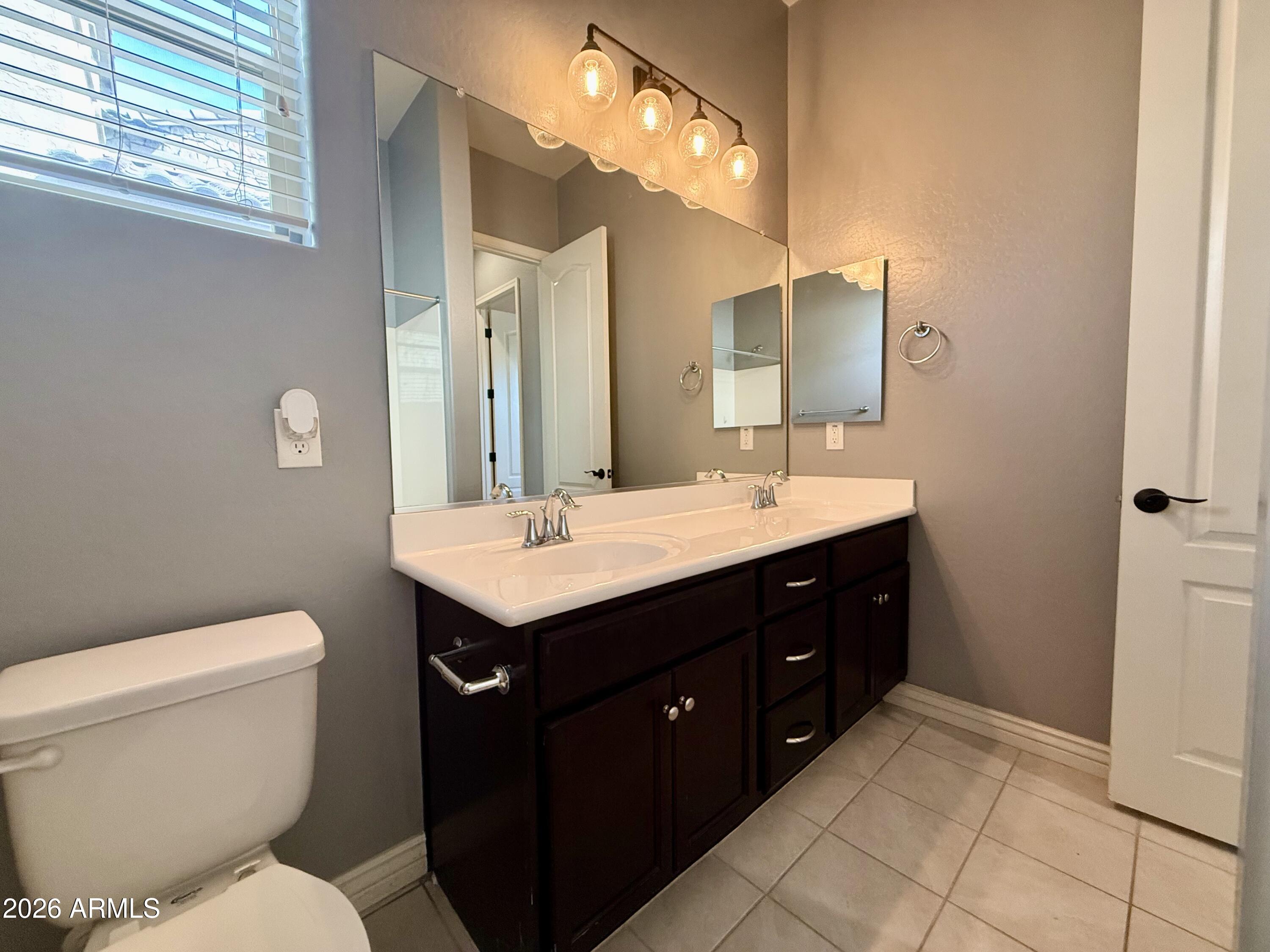 7306 S LANCASTER Street