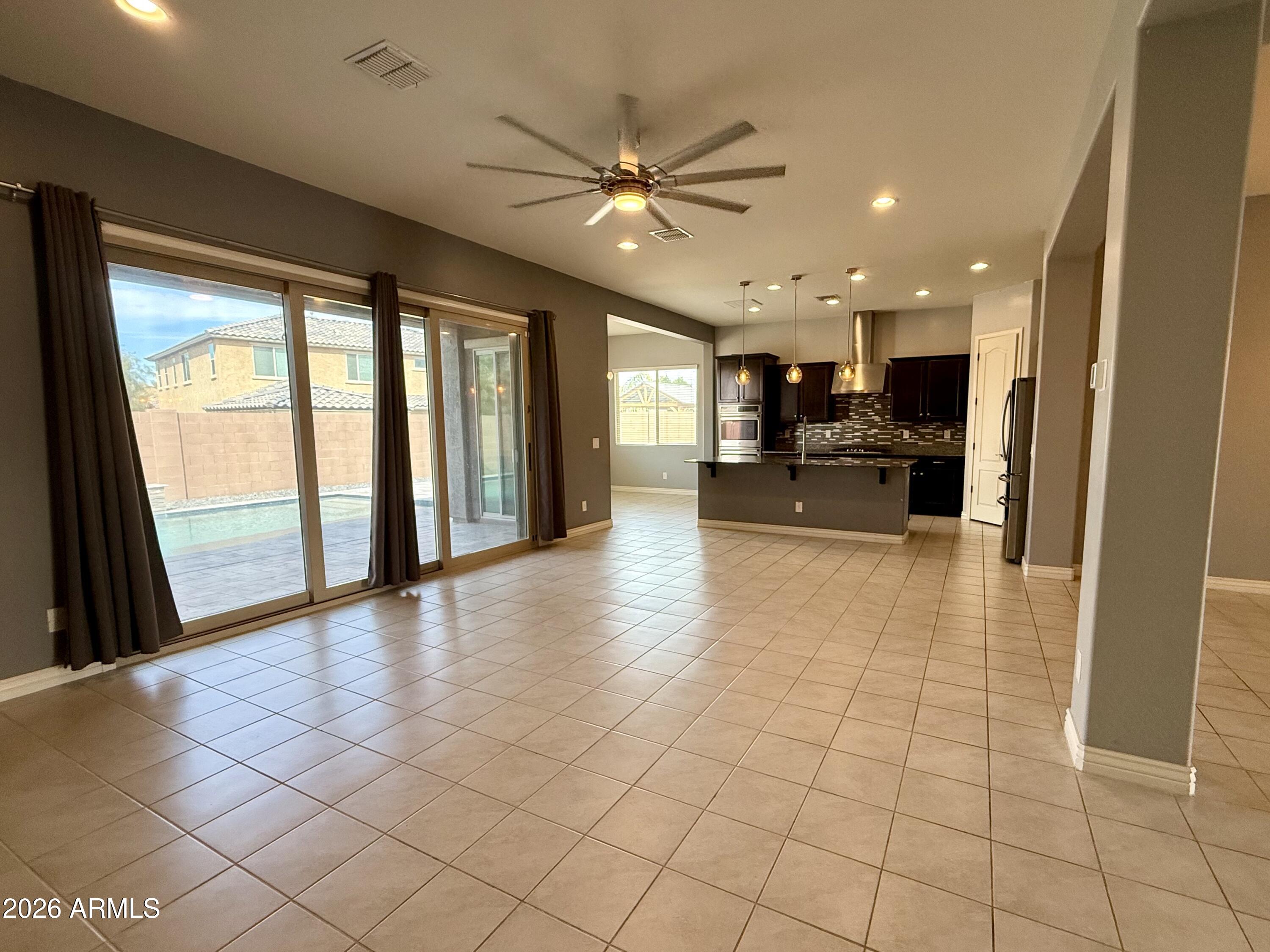 7306 S LANCASTER Street