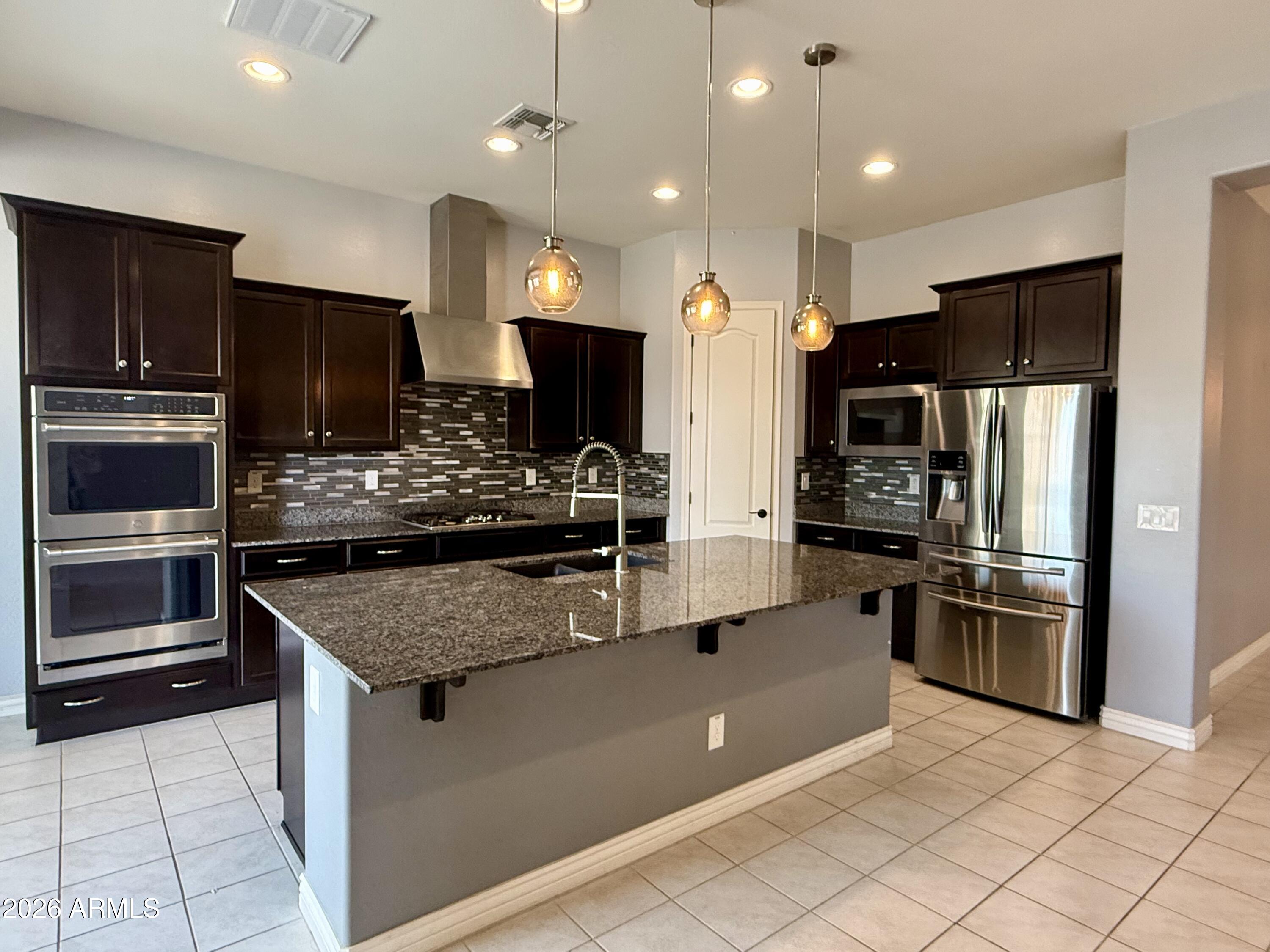 7306 S LANCASTER Street