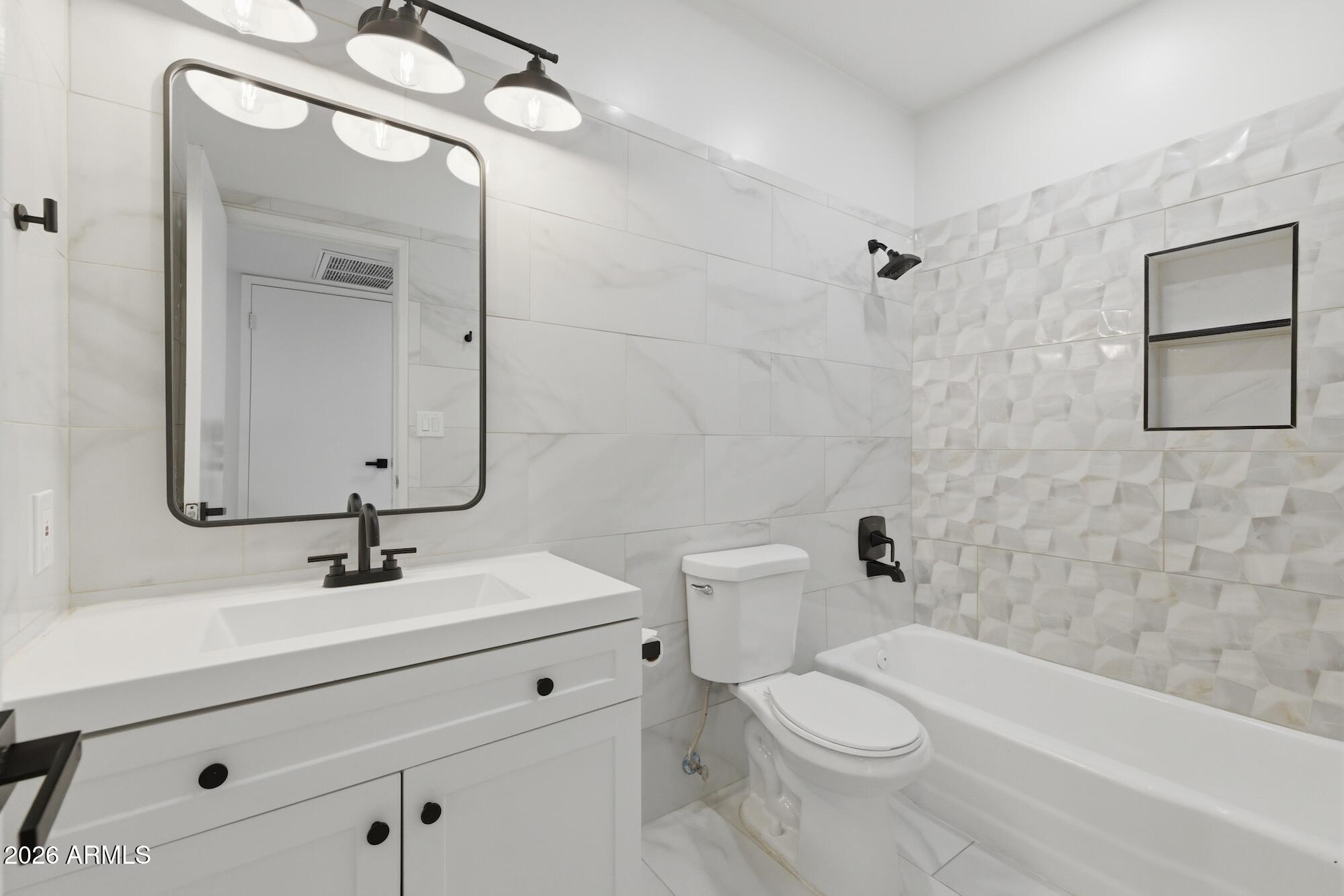 3505 E CAMPBELL Avenue 21