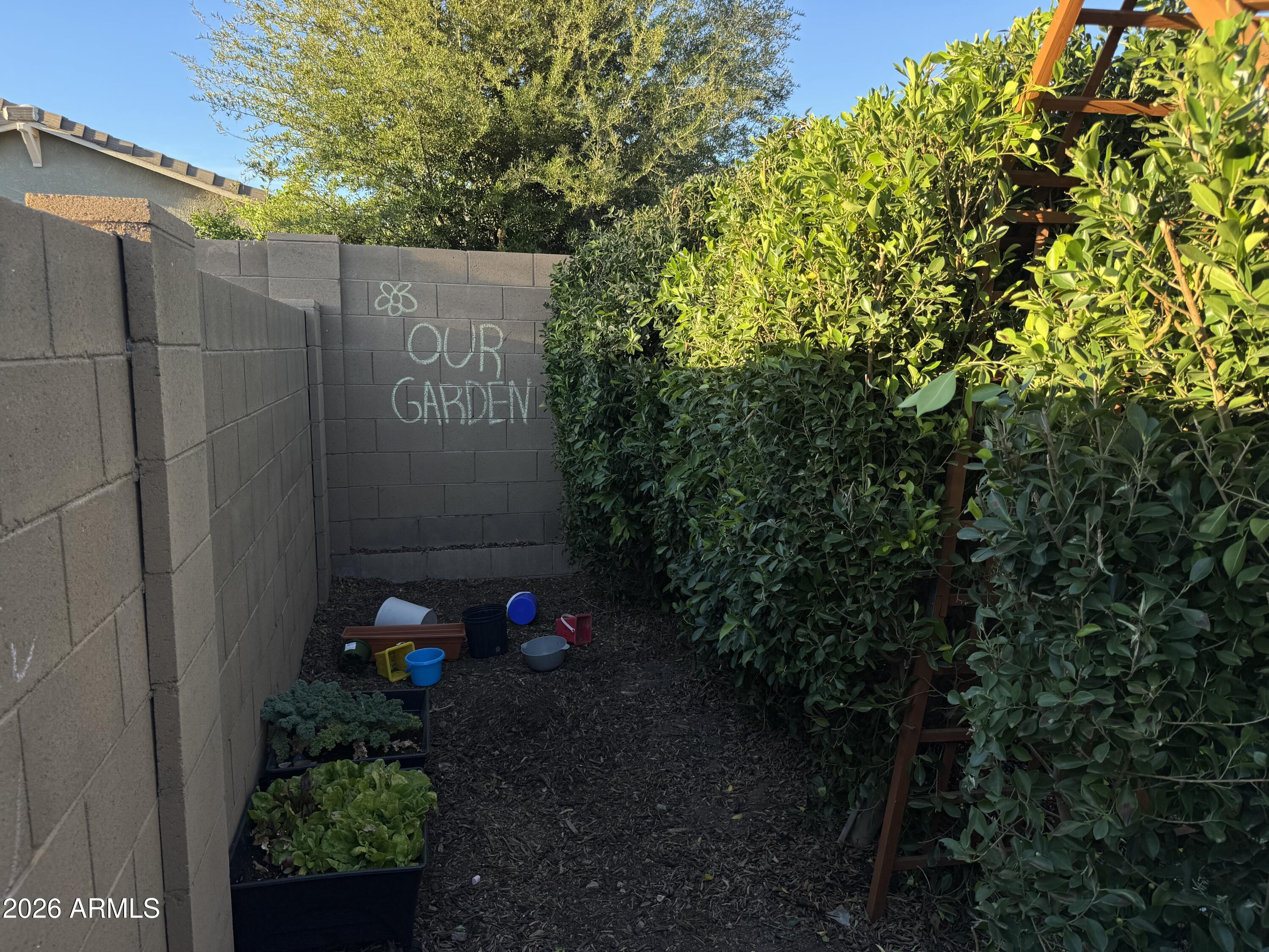 9636 E Twinkle Circle