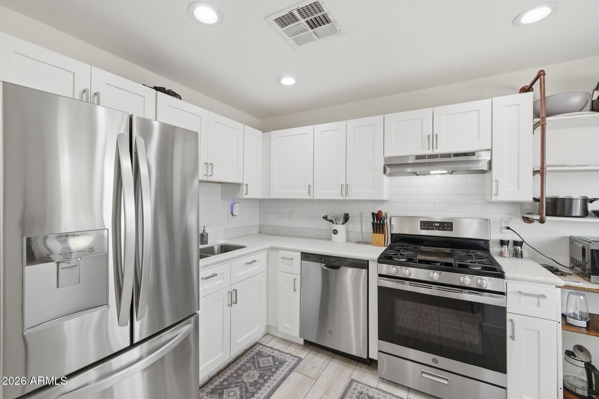 1124 N 14TH Street