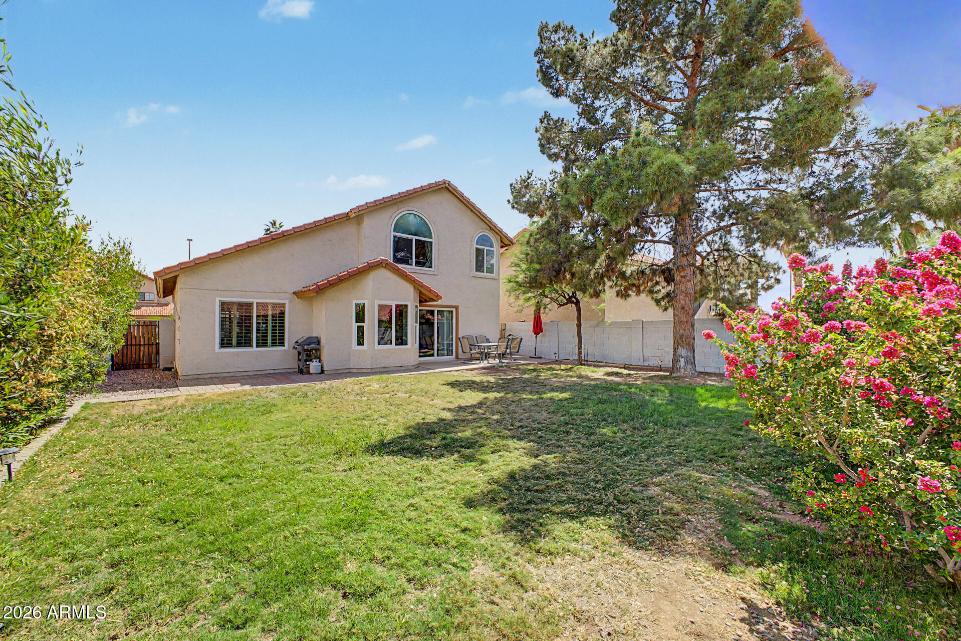 1238 W SEASHORE Drive