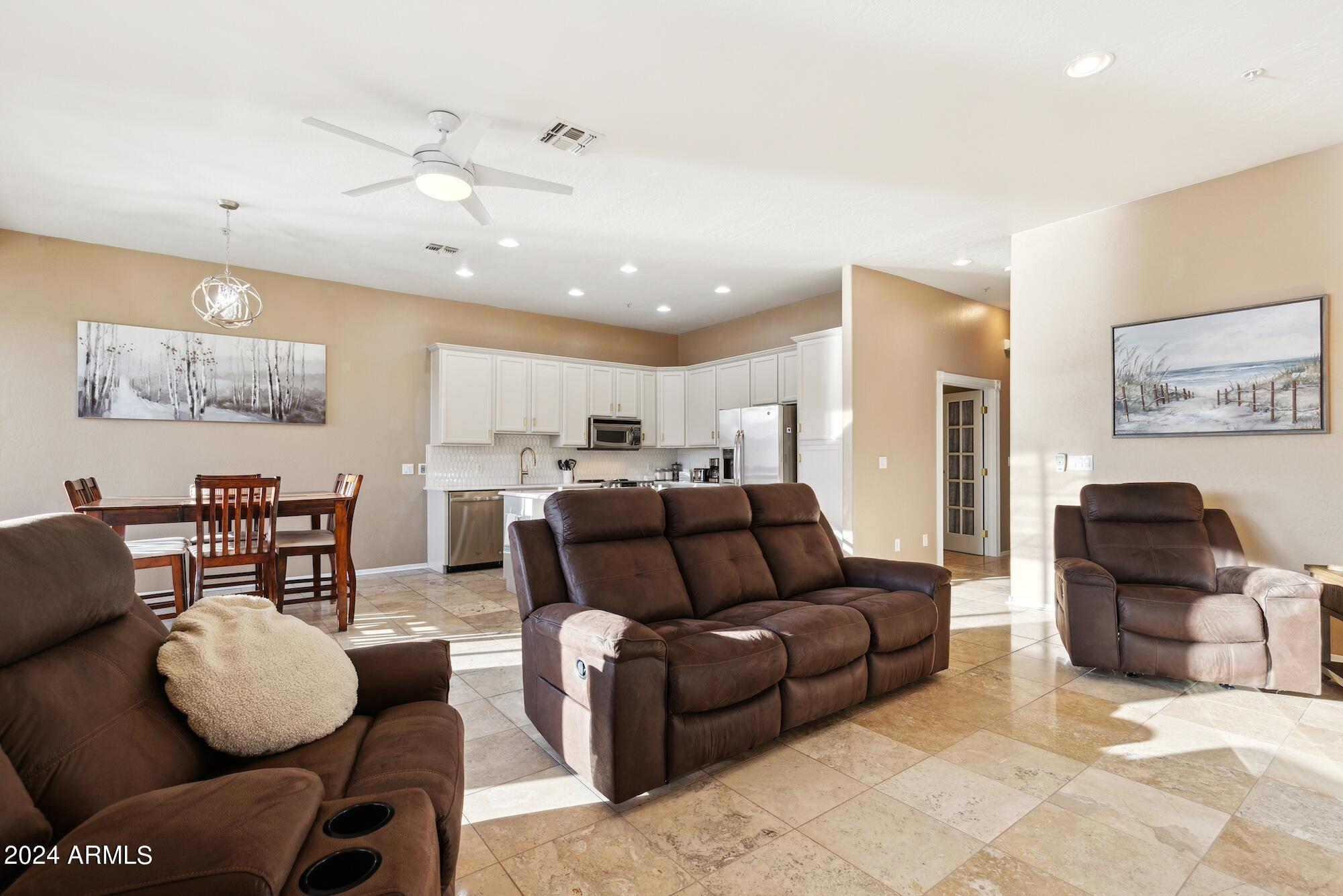1438 W CORAL REEF Drive