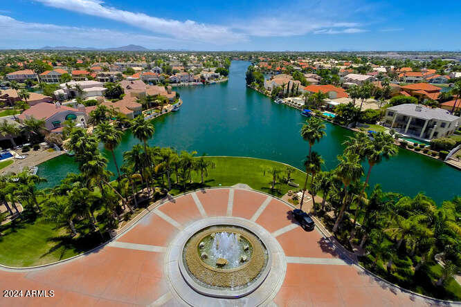 1438 W CORAL REEF Drive