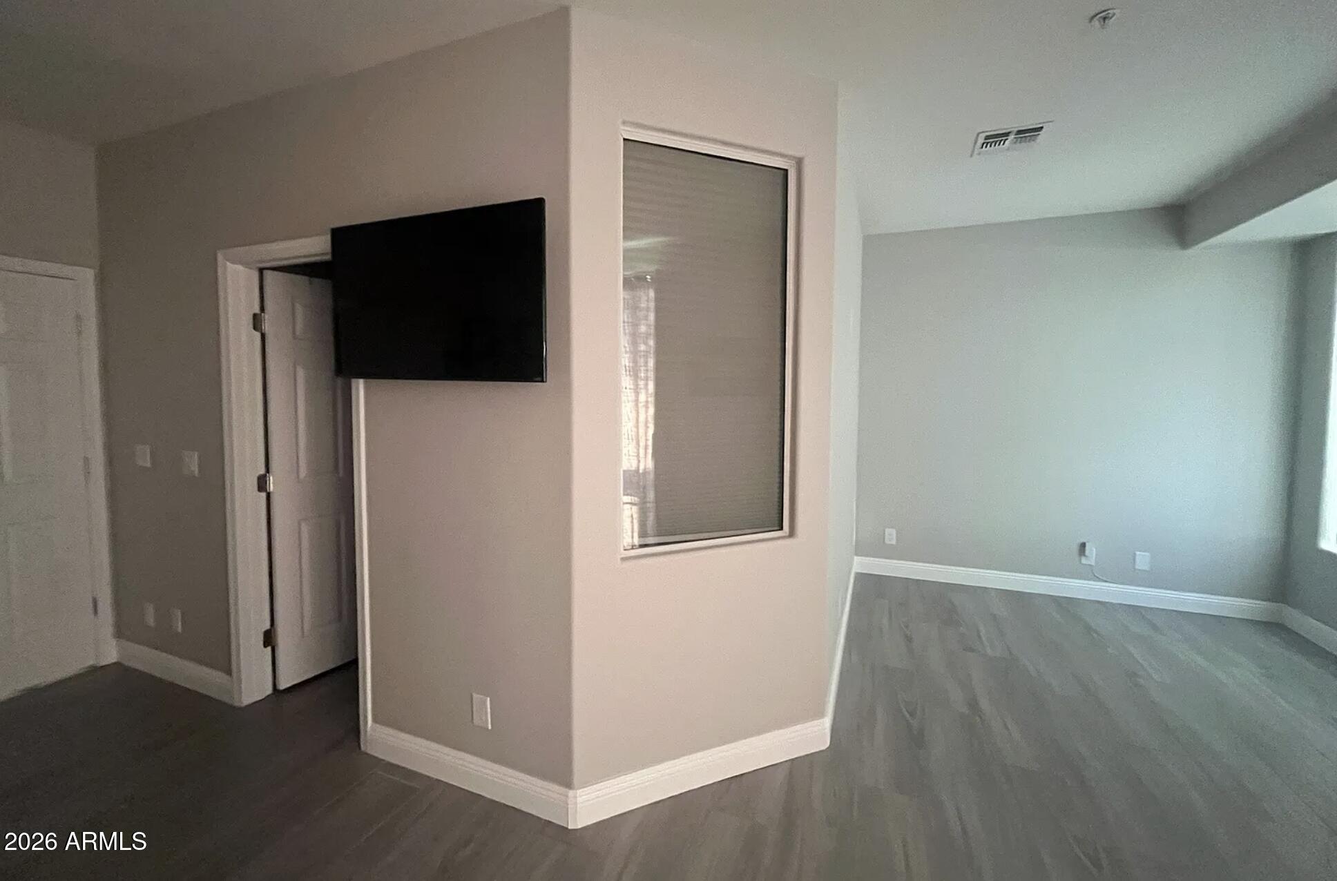 1442 W CORAL REEF Drive
