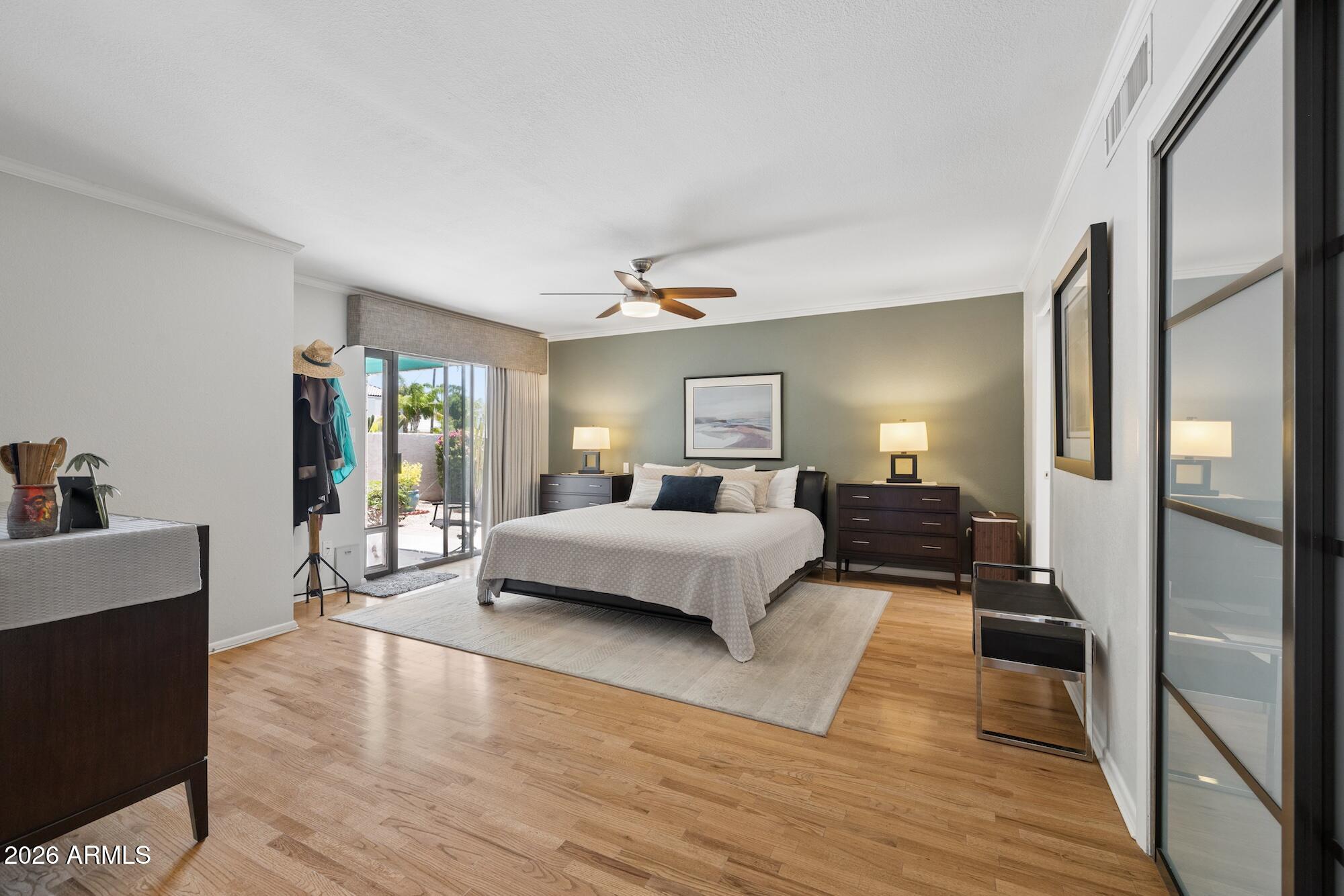 1405 W LAKE MIRAGE Court