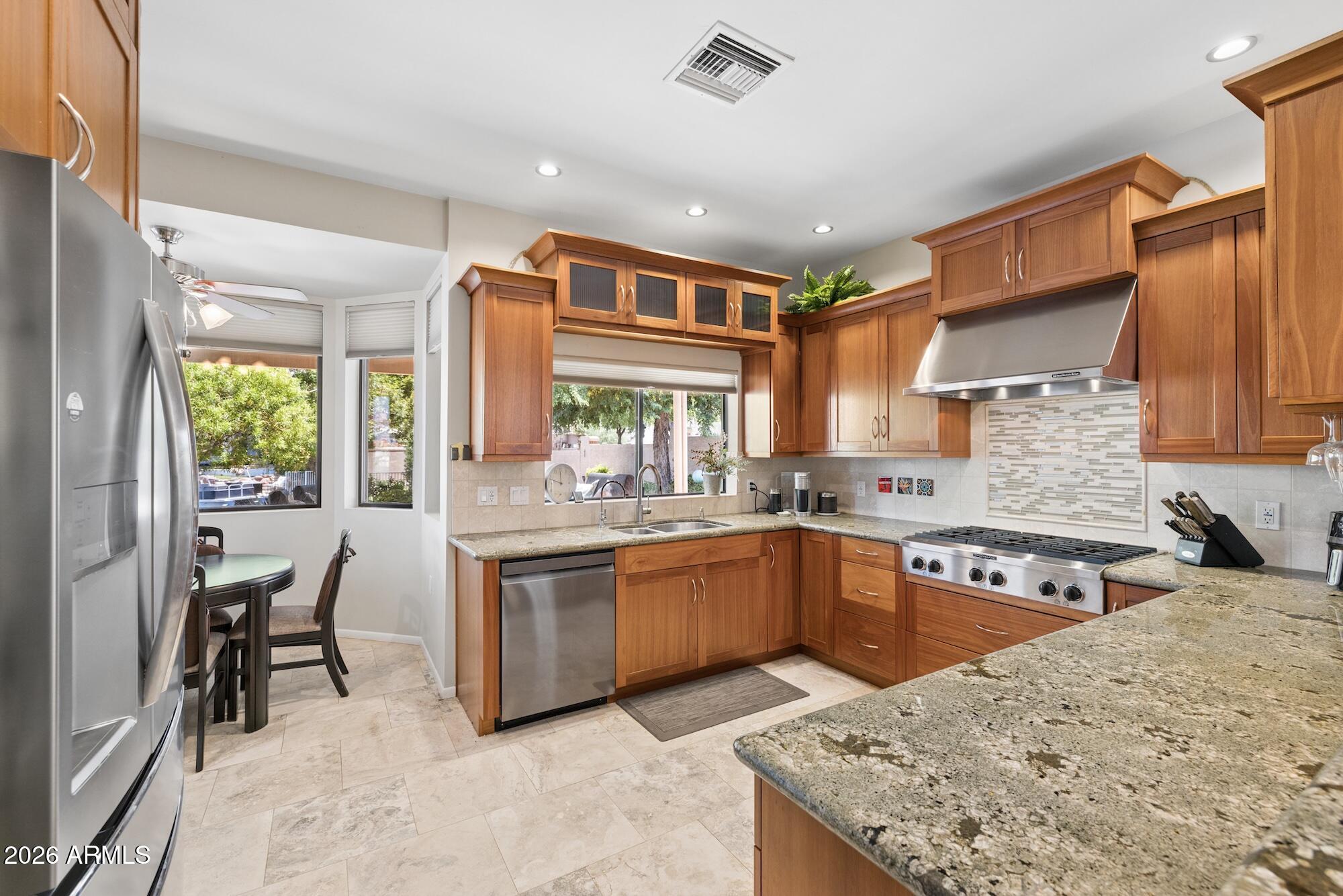 1405 W LAKE MIRAGE Court