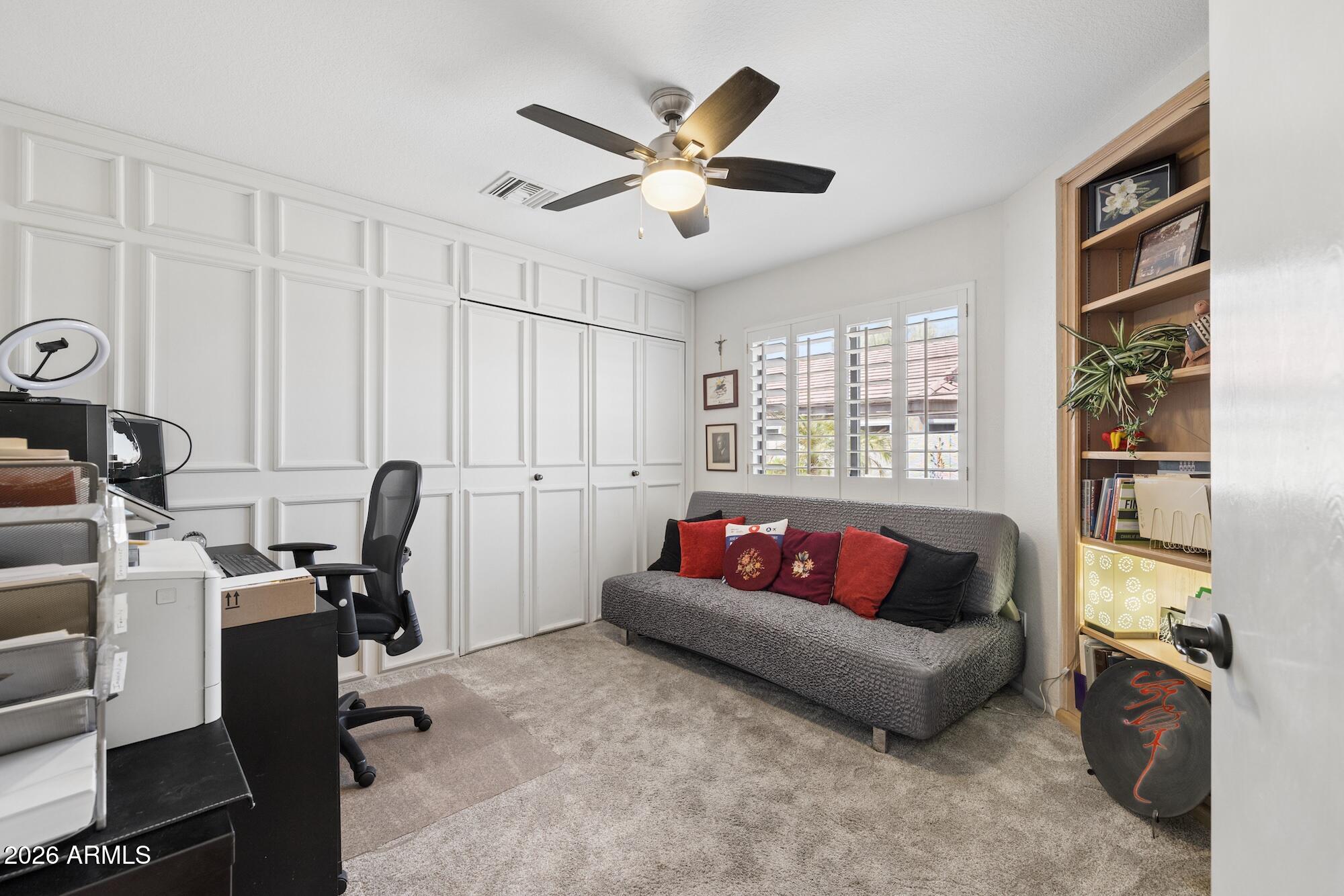 1405 W LAKE MIRAGE Court