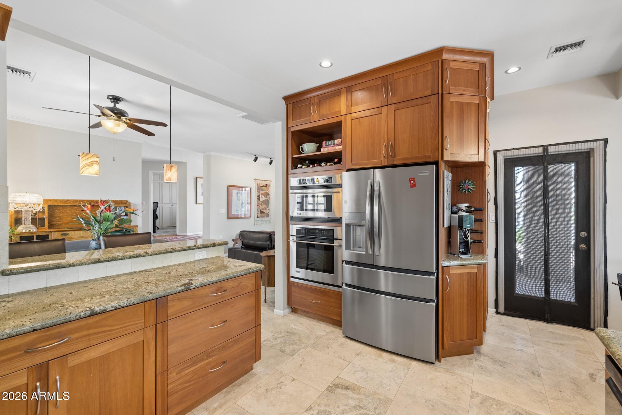 1405 W LAKE MIRAGE Court