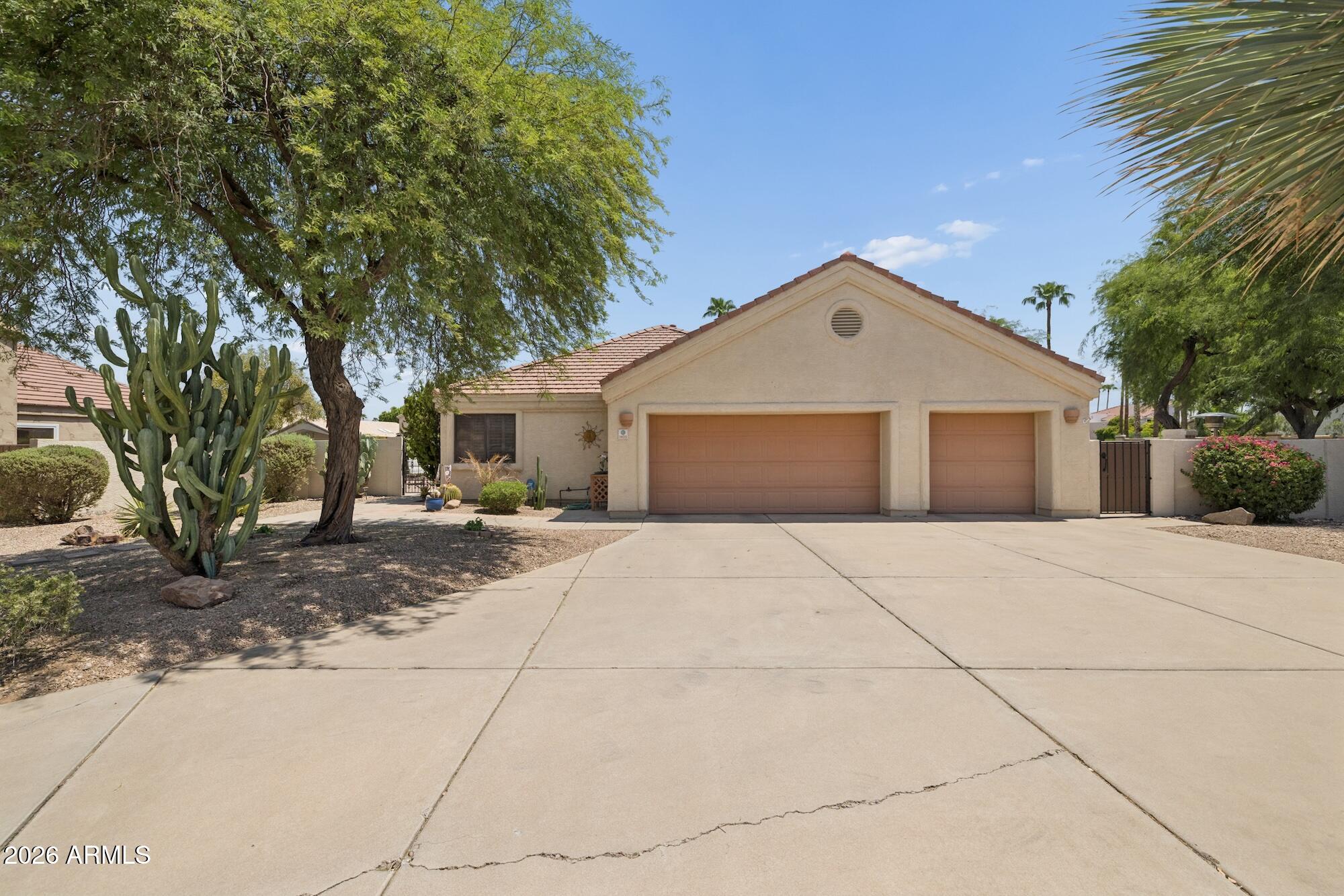 1405 W LAKE MIRAGE Court