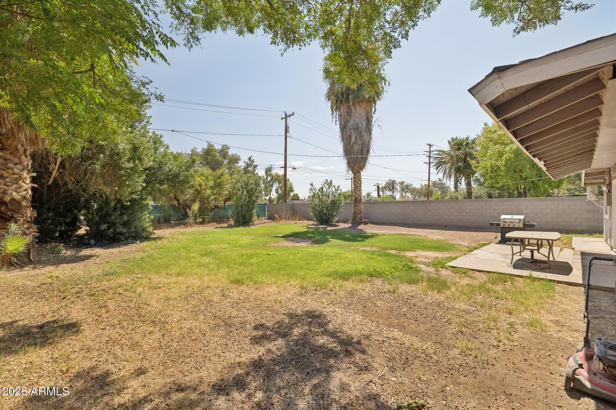 1611 E CEDAR Street