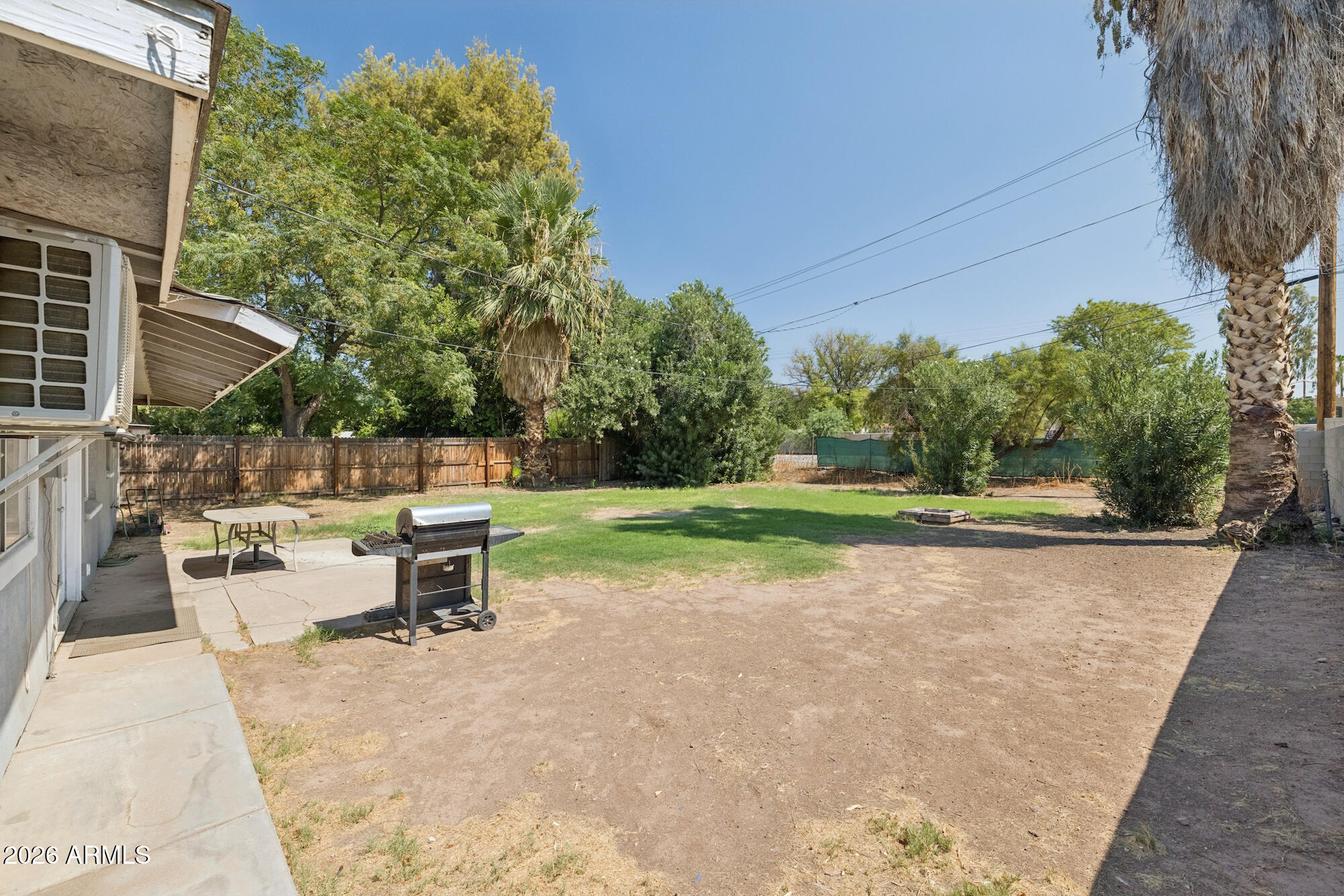 1611 E CEDAR Street