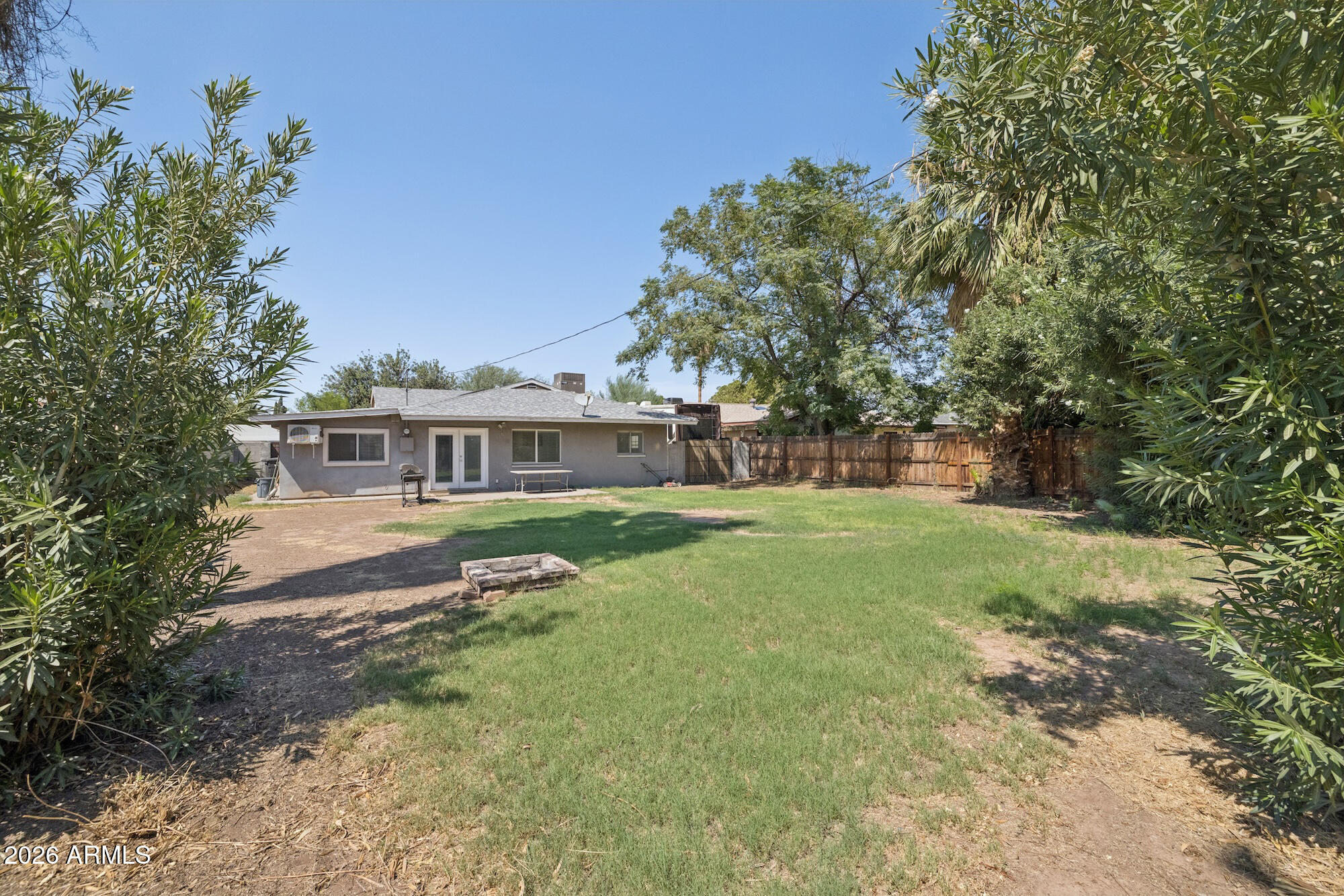 1611 E CEDAR Street
