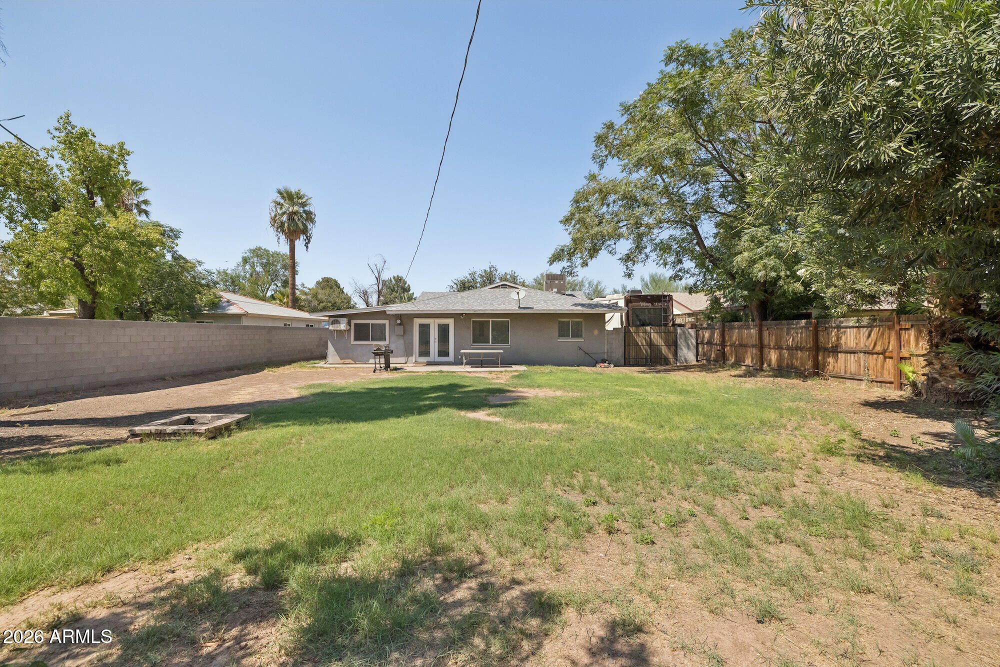 1611 E CEDAR Street