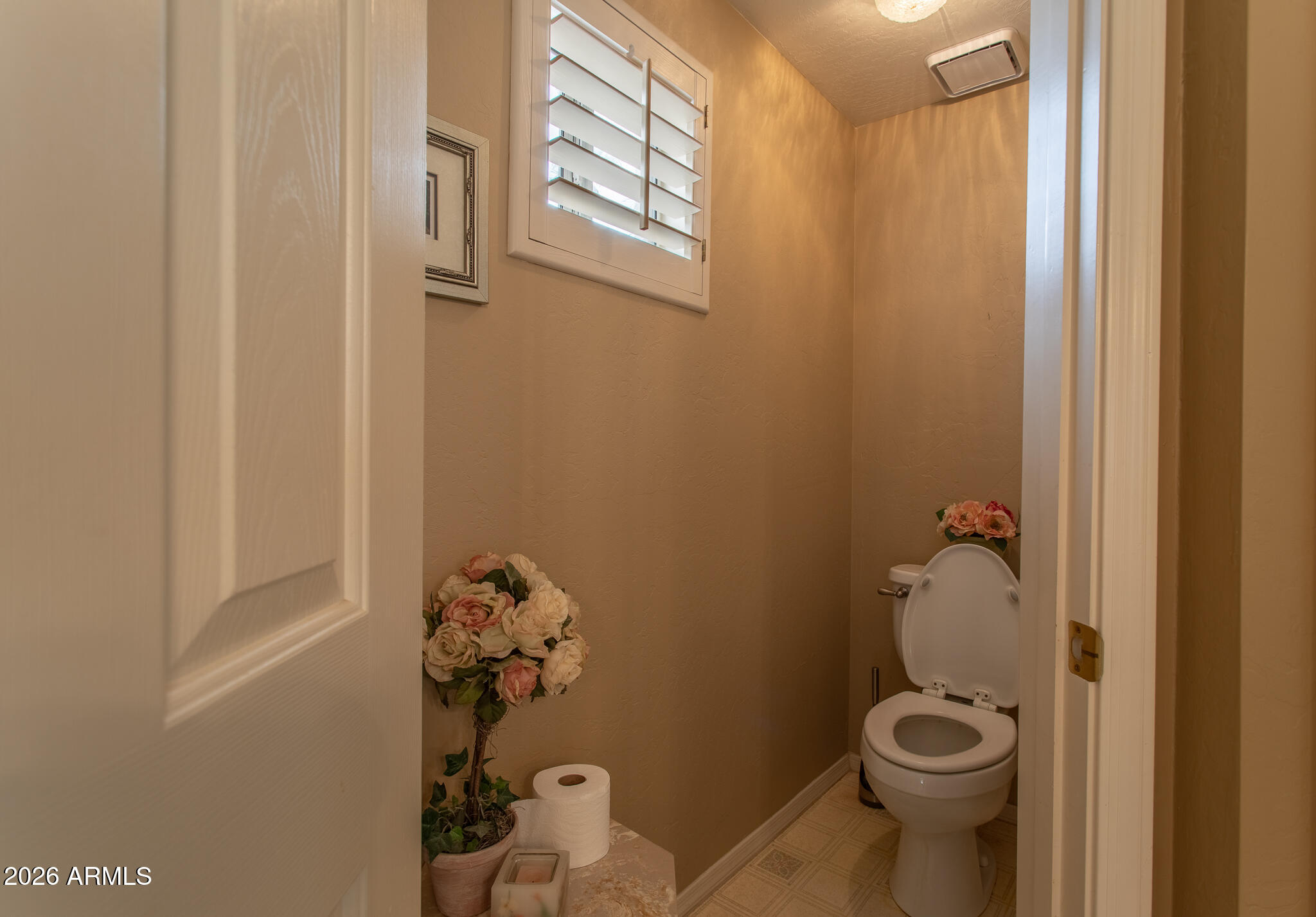 1329 W PORT A SAIL