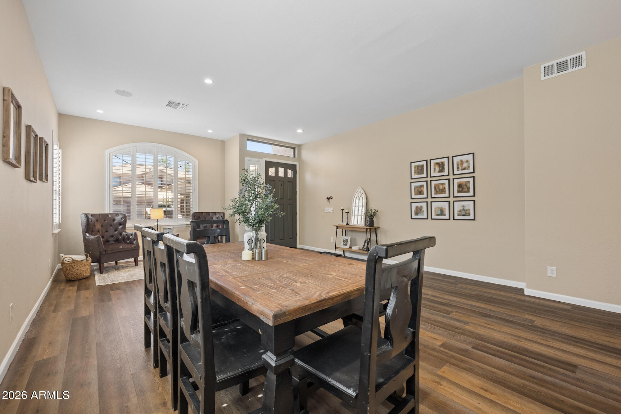 1550 E SAGEBRUSH Court