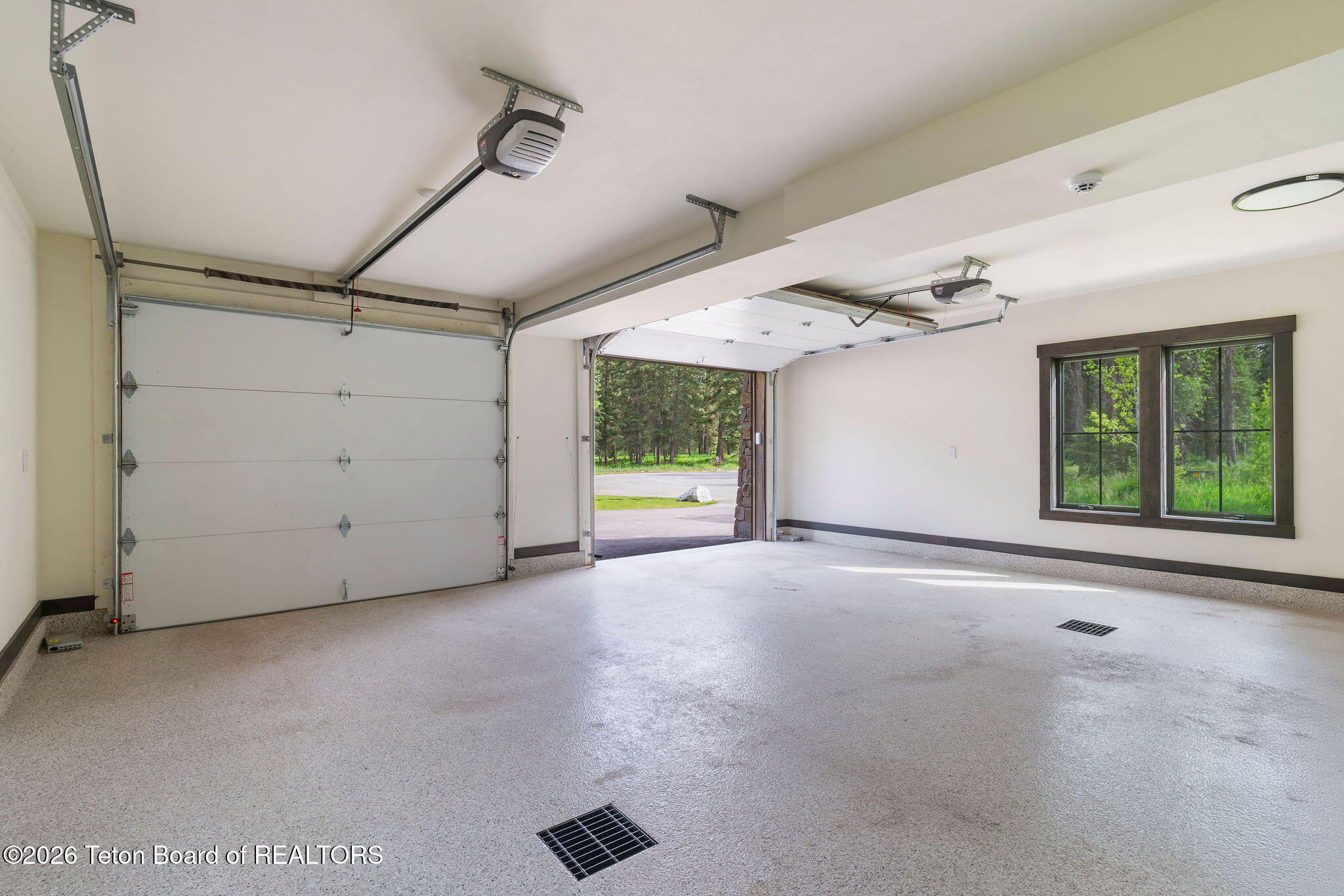 15610 S WAGON Road