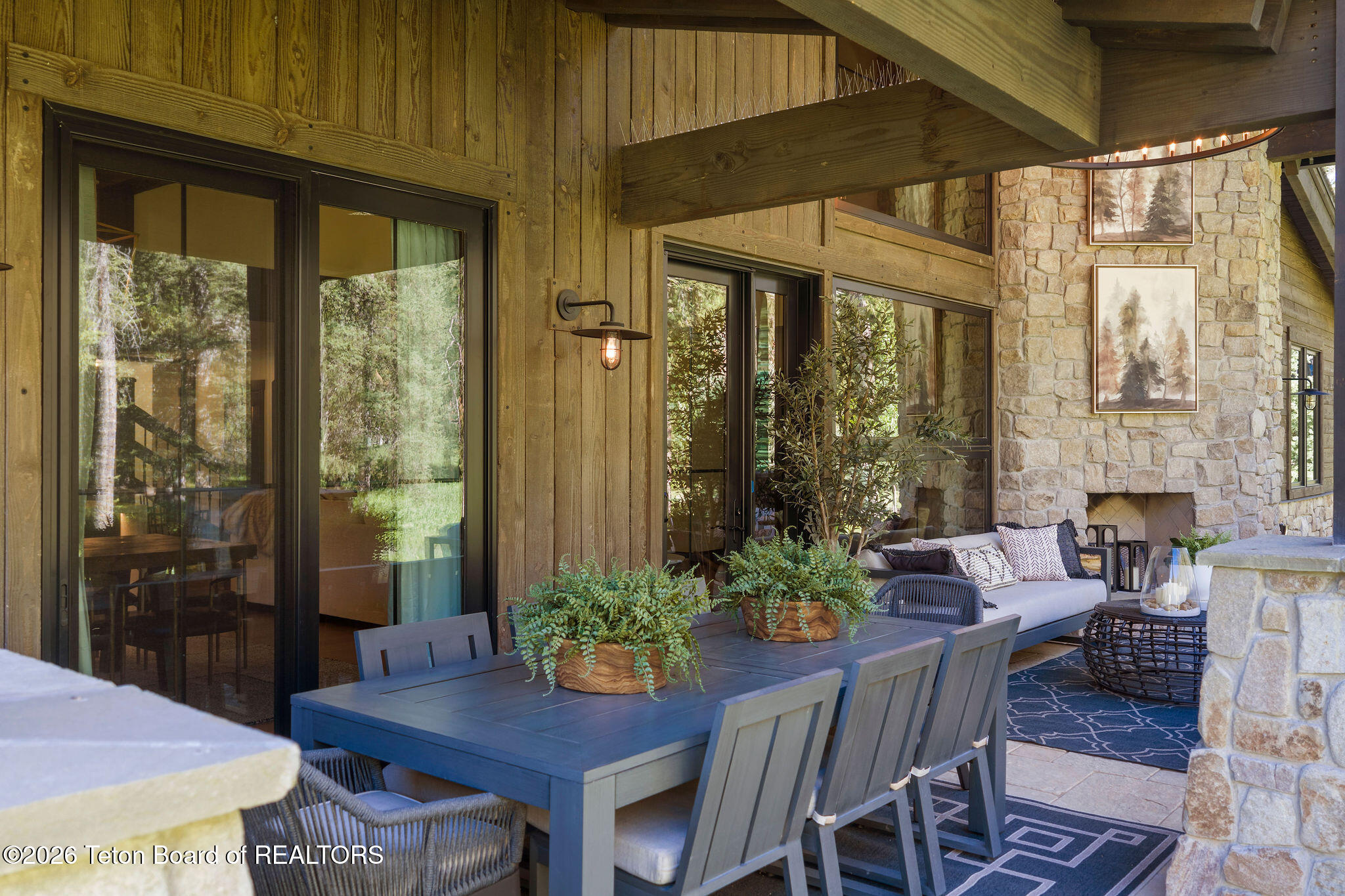 15610 S WAGON Road