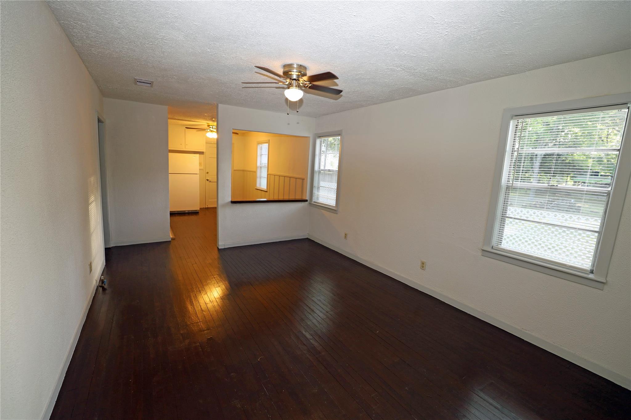 21702 E Memorial Drive