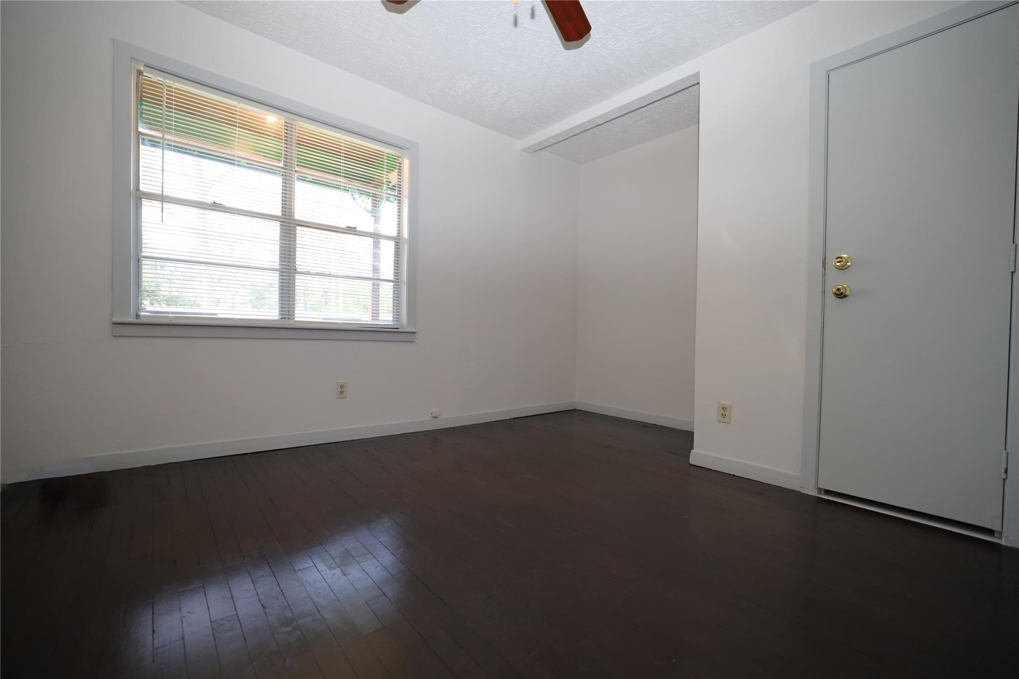 21702 E Memorial Drive