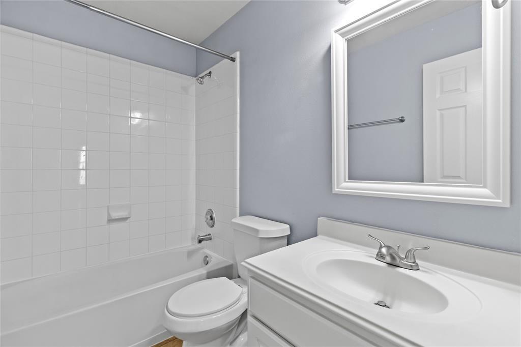 7454 Riven Oaks Court