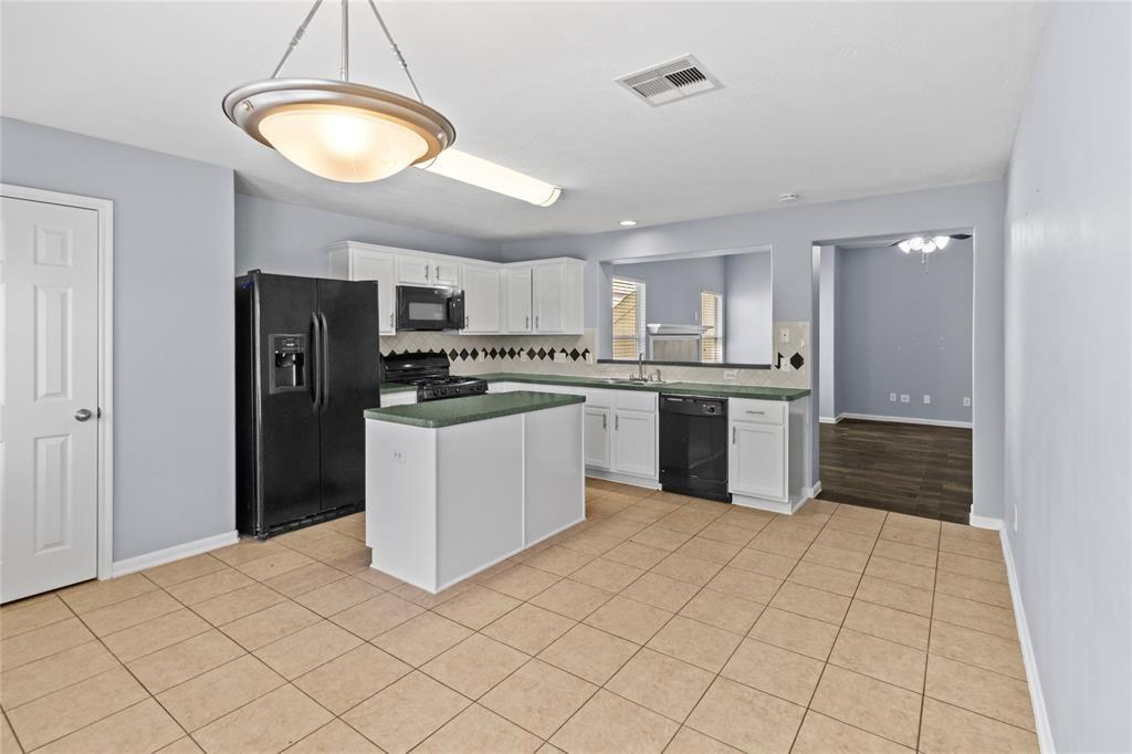 7454 Riven Oaks Court