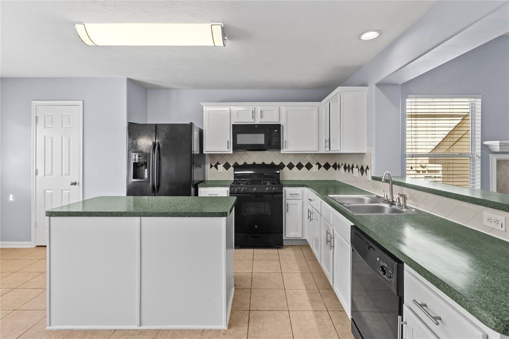 7454 Riven Oaks Court