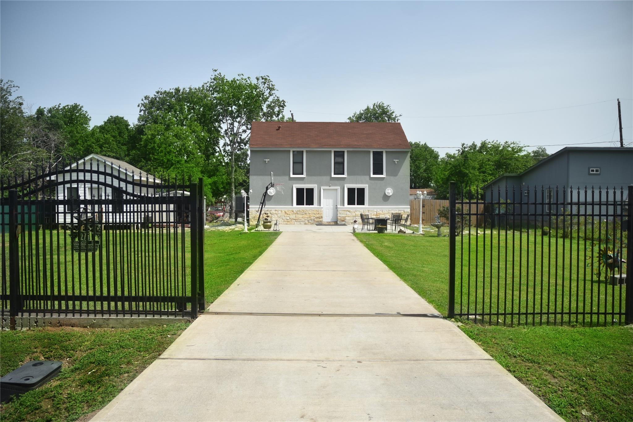 275 Georgia Street