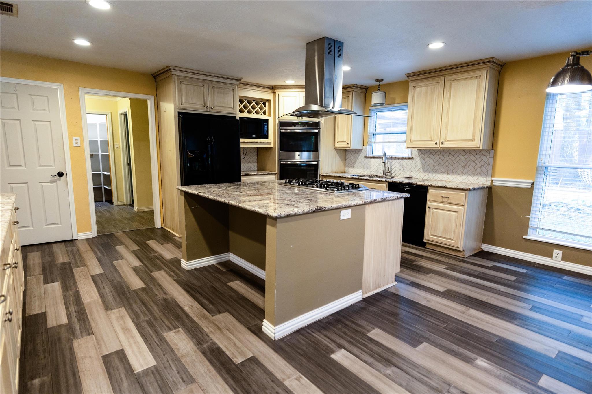 15050 Cardinal Trail