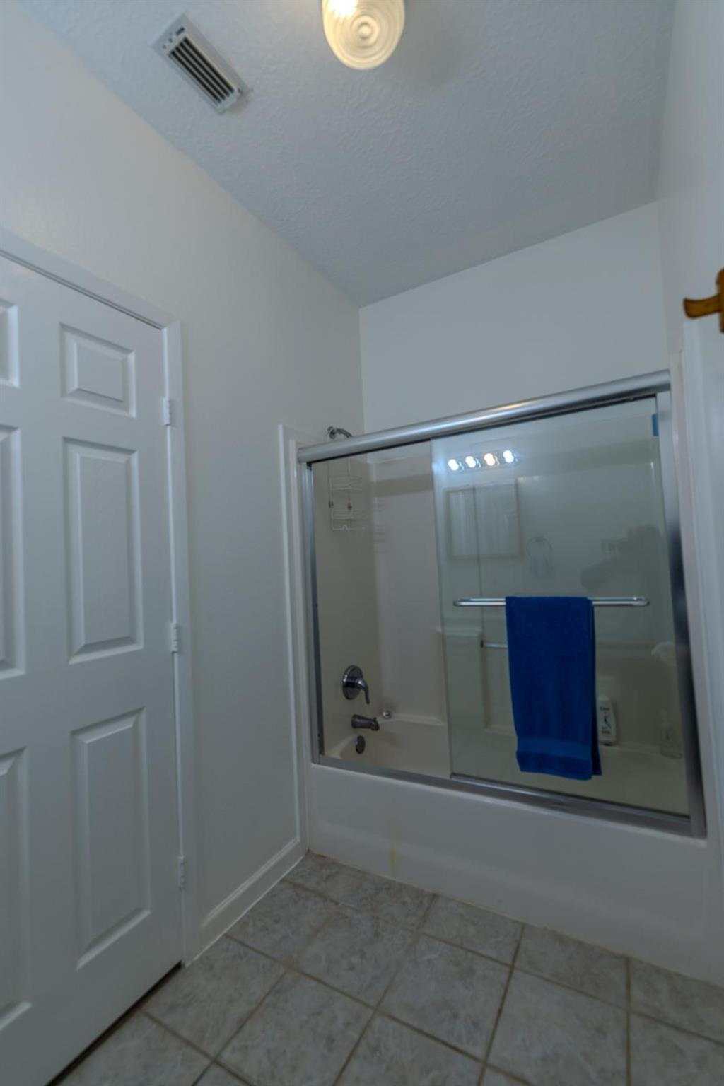 20910 Oakshade Drive