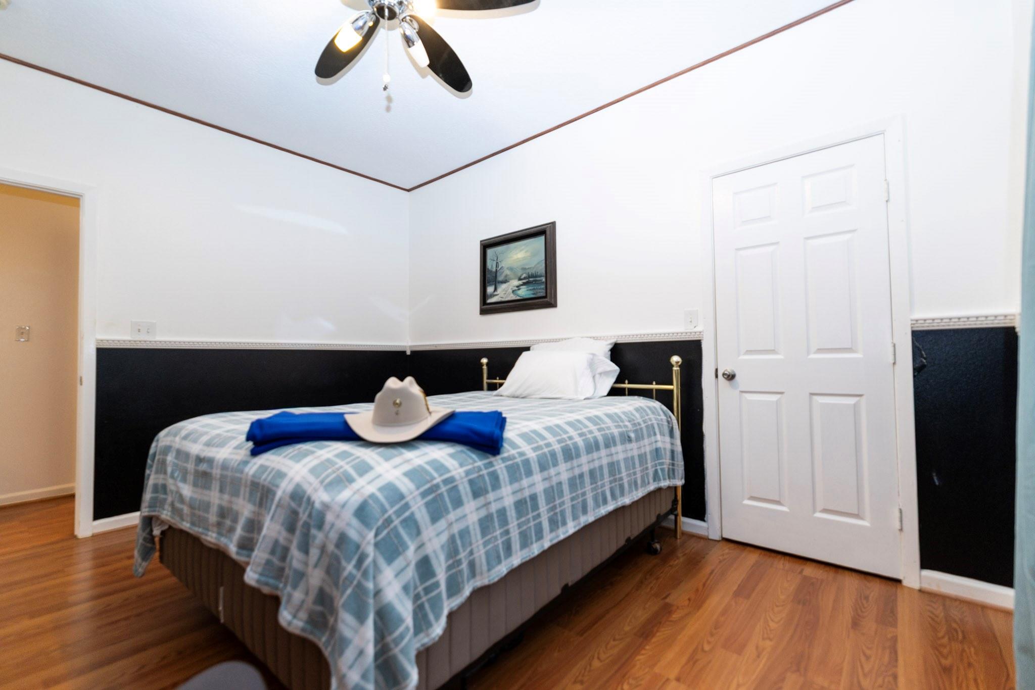 20910 Oakshade Drive