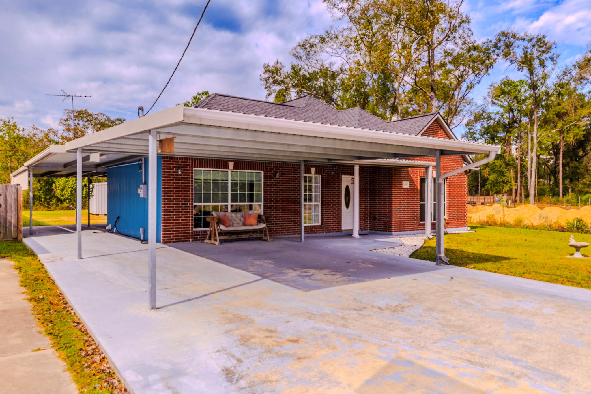 20910 Oakshade Drive