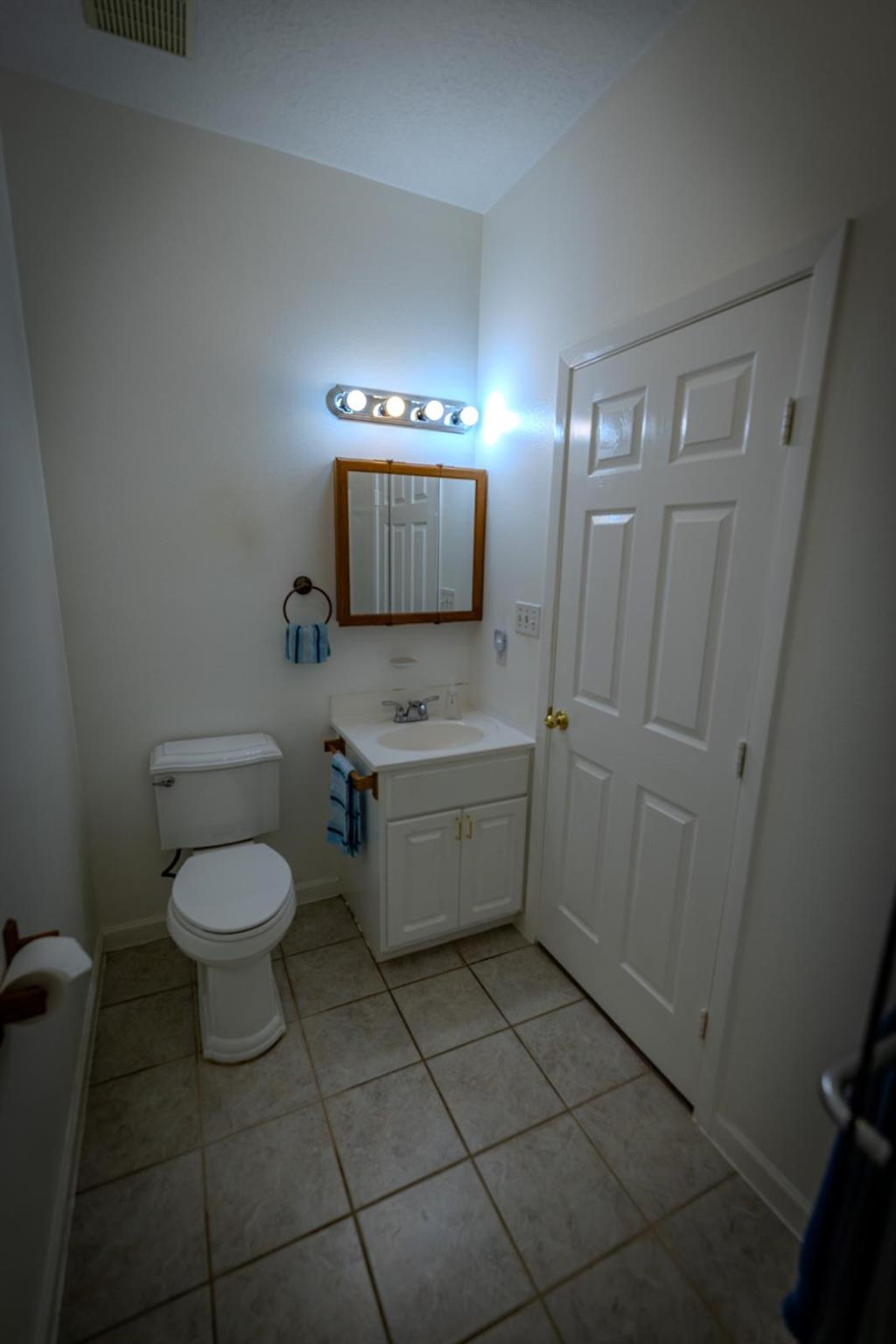 20910 Oakshade Drive