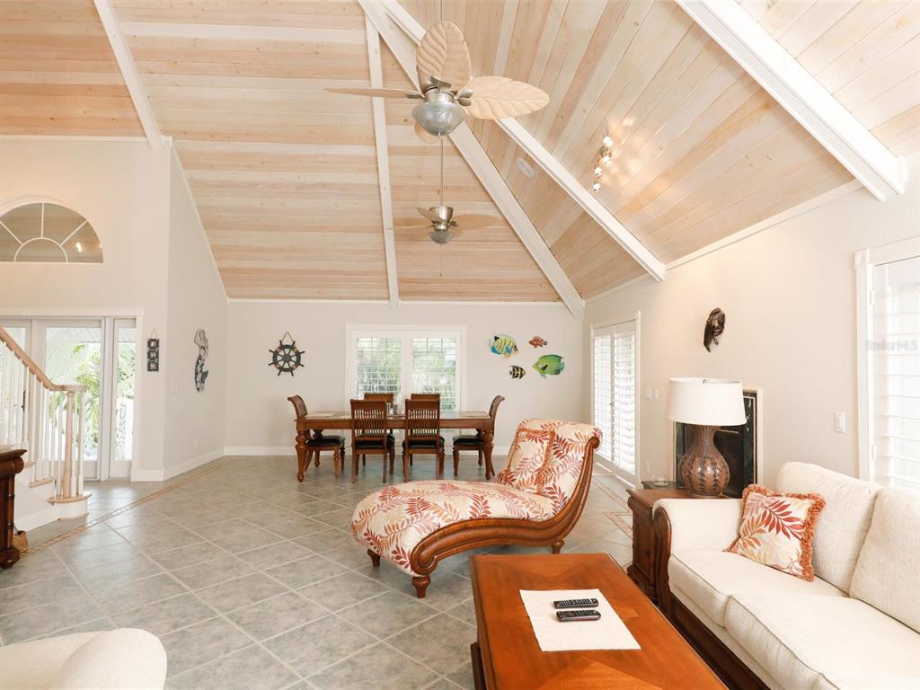 41 LEMON BAY LANE
