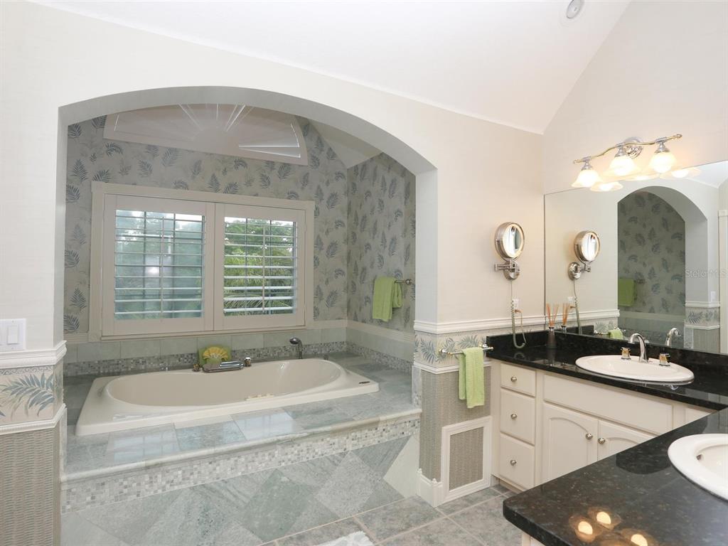 41 LEMON BAY LANE