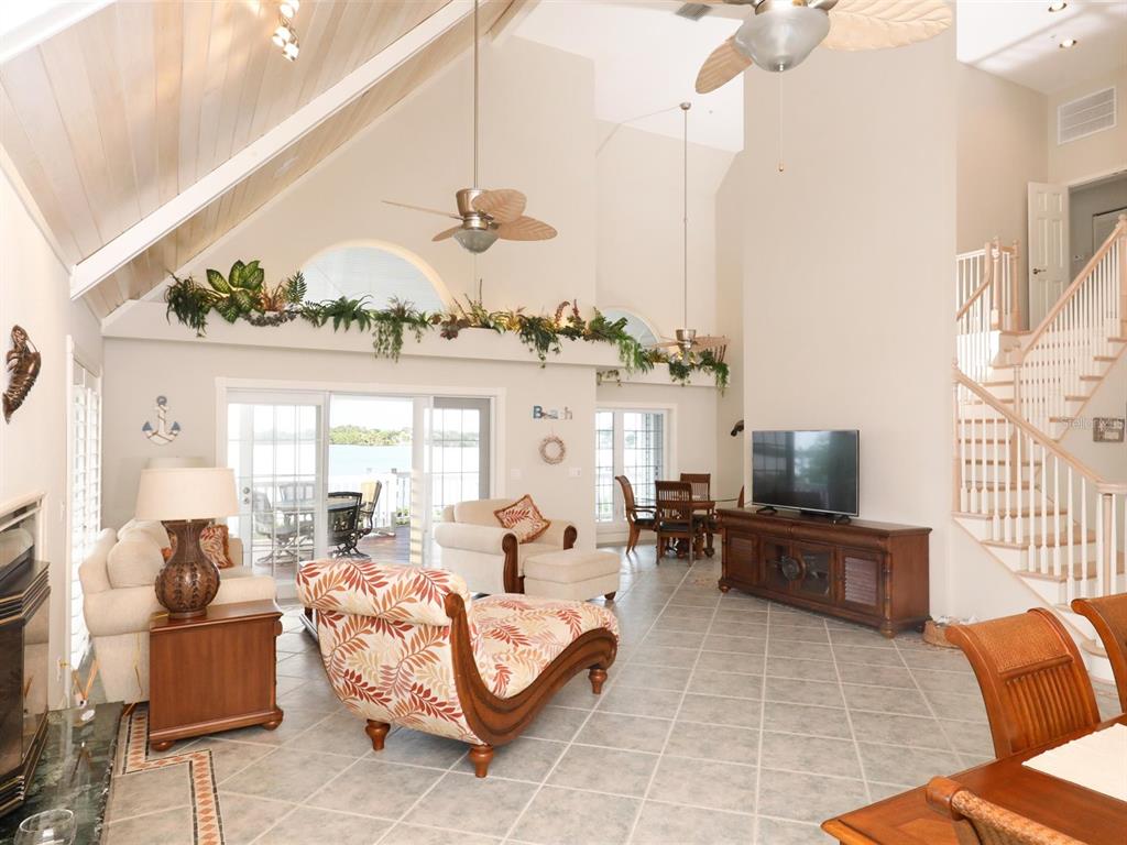 41 LEMON BAY LANE