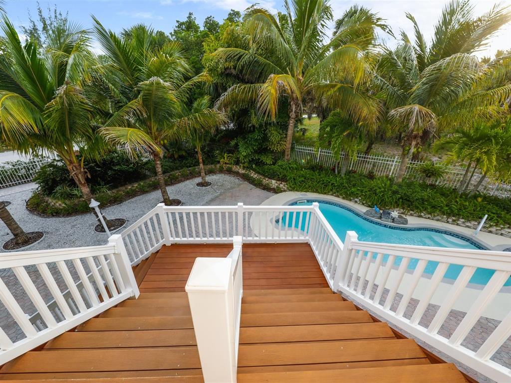 41 LEMON BAY LANE
