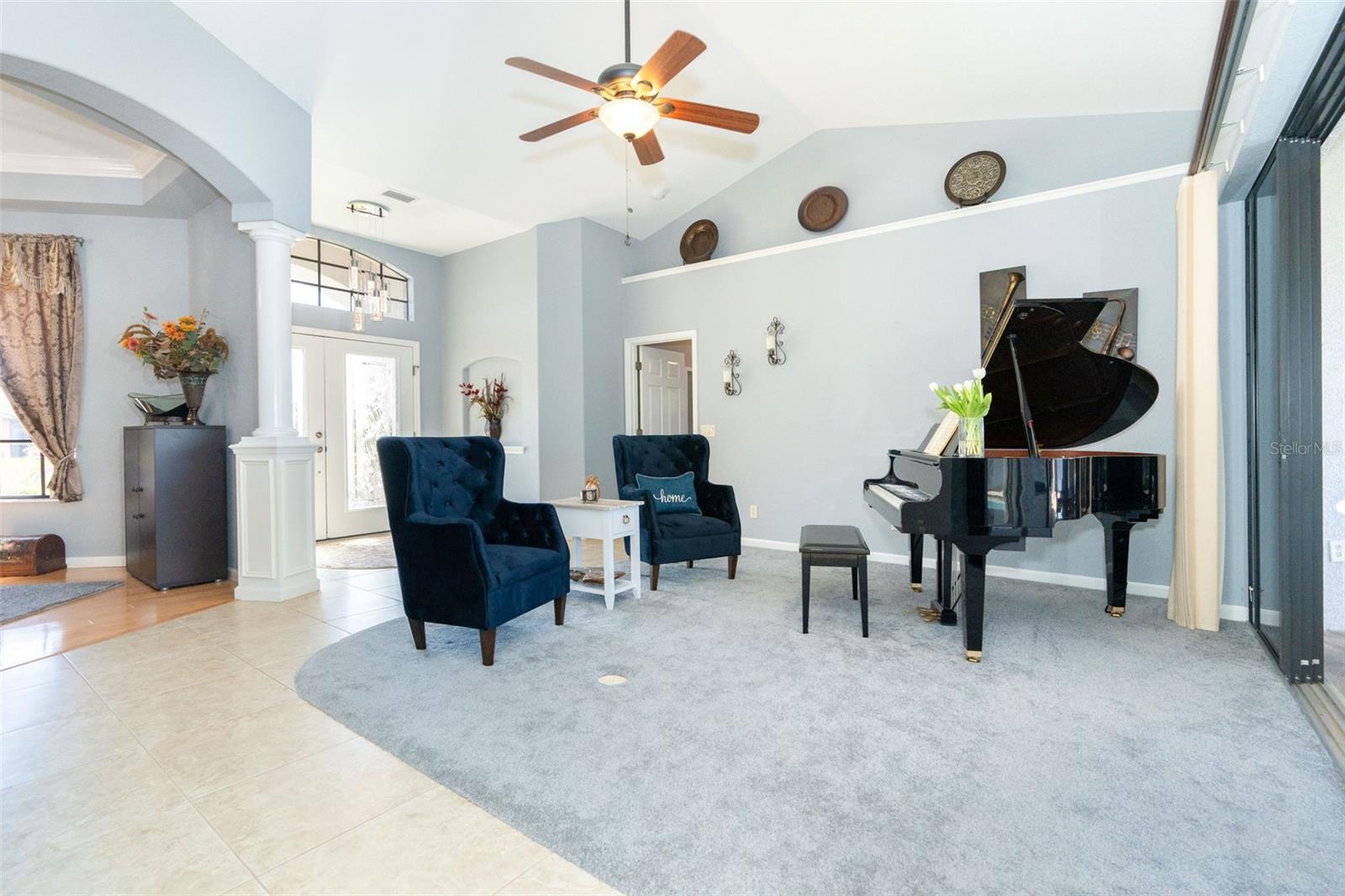 8196 TECUMSEH CIR