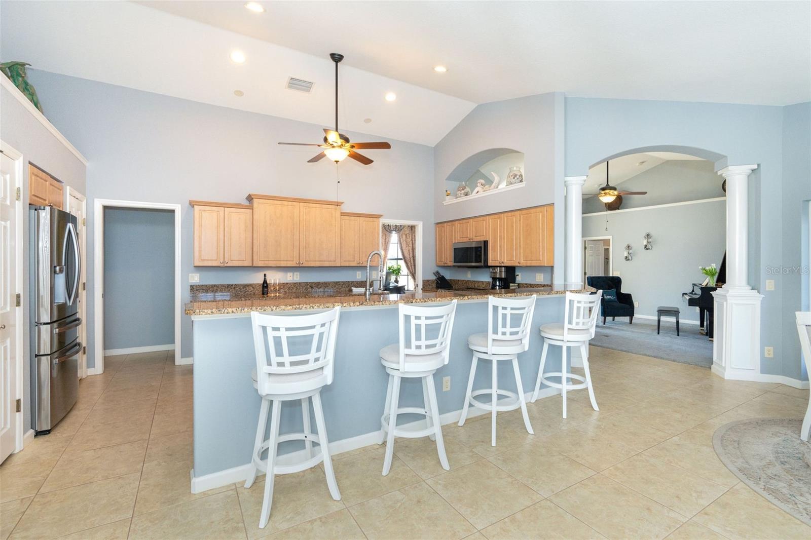 8196 TECUMSEH CIR