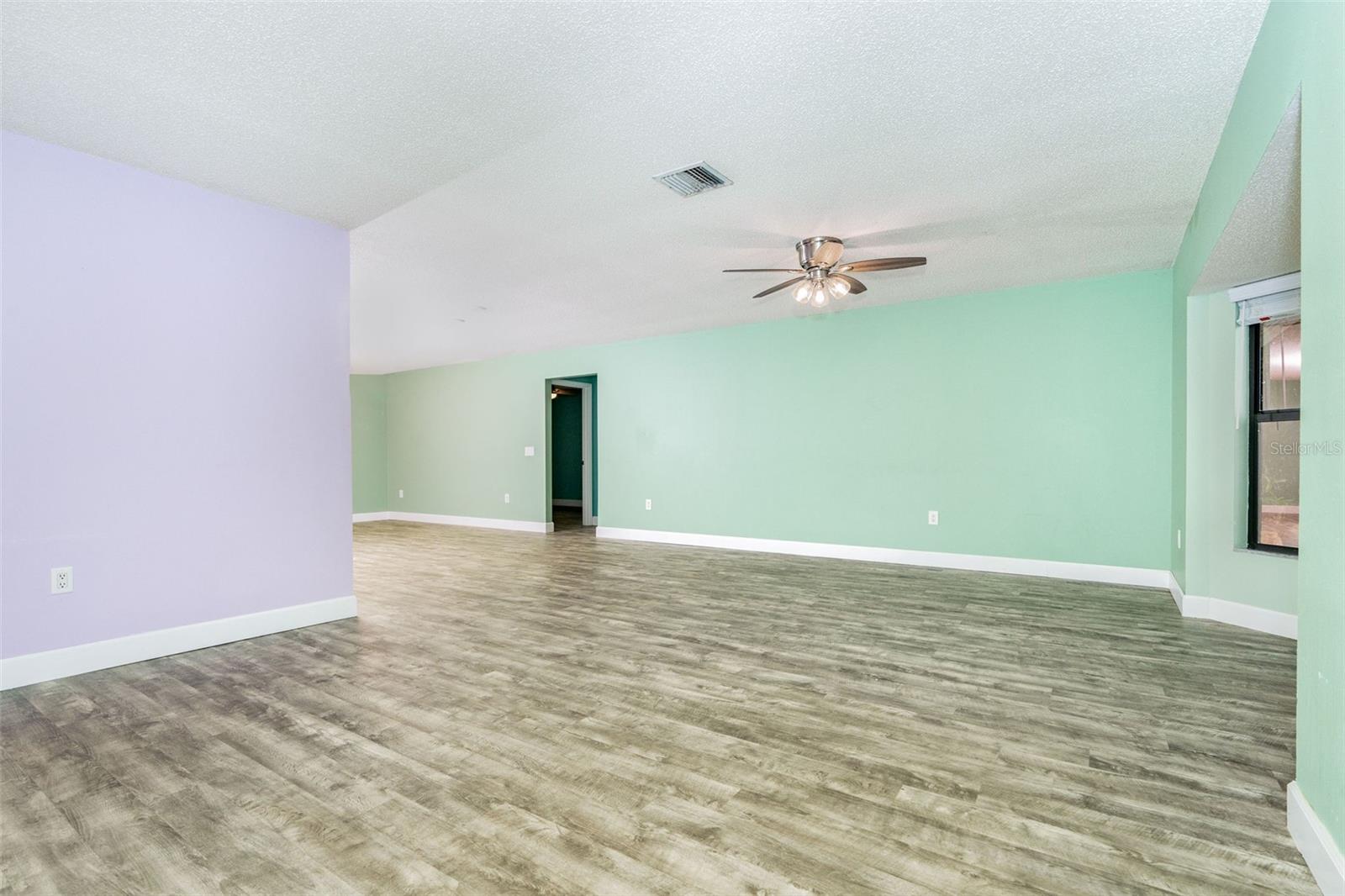 337 GLADSTONE BLVD
