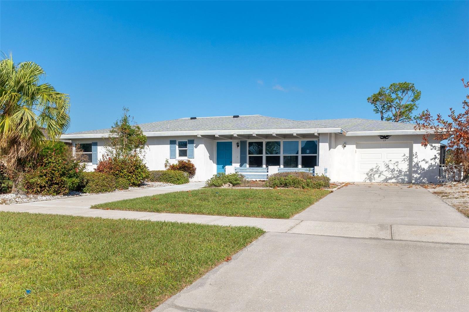 13 GOLFVIEW PL