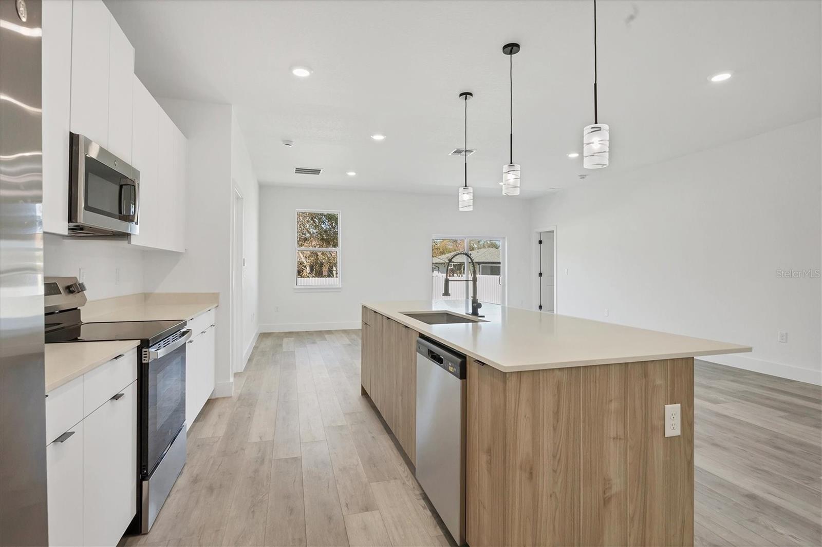 308 CAPATOLA ST